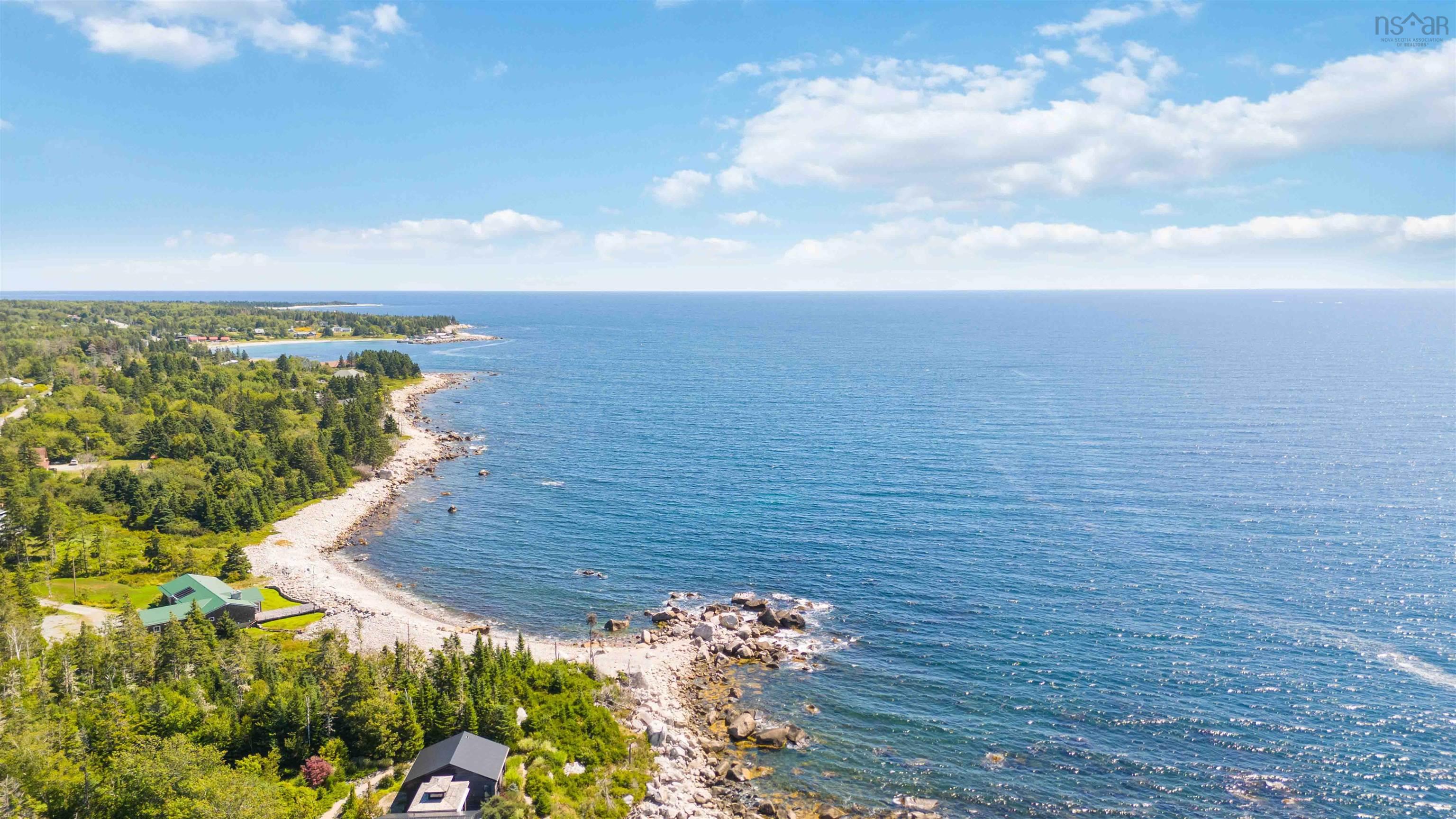 $399,900.00: 10 Silver Rock Road, Hunts Point