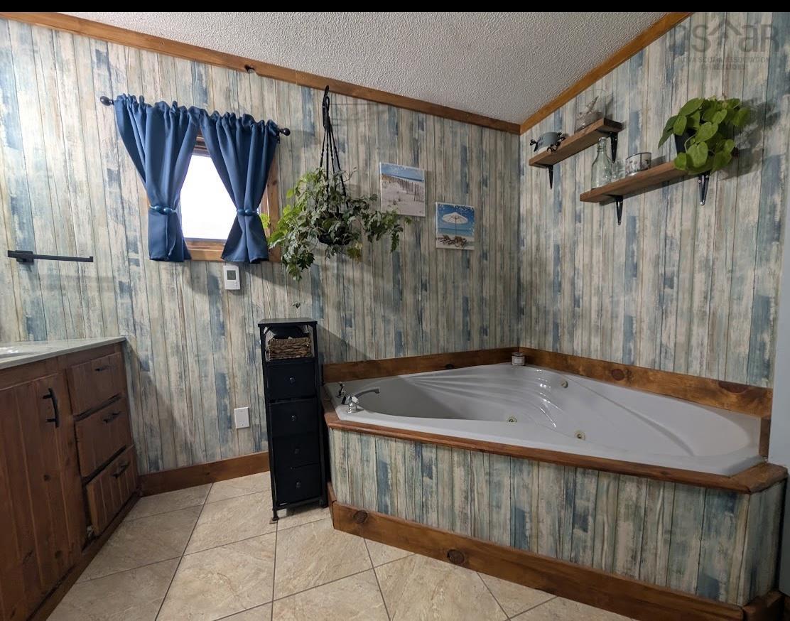 $199,900.00: 637 Highway 335, West Pubnico