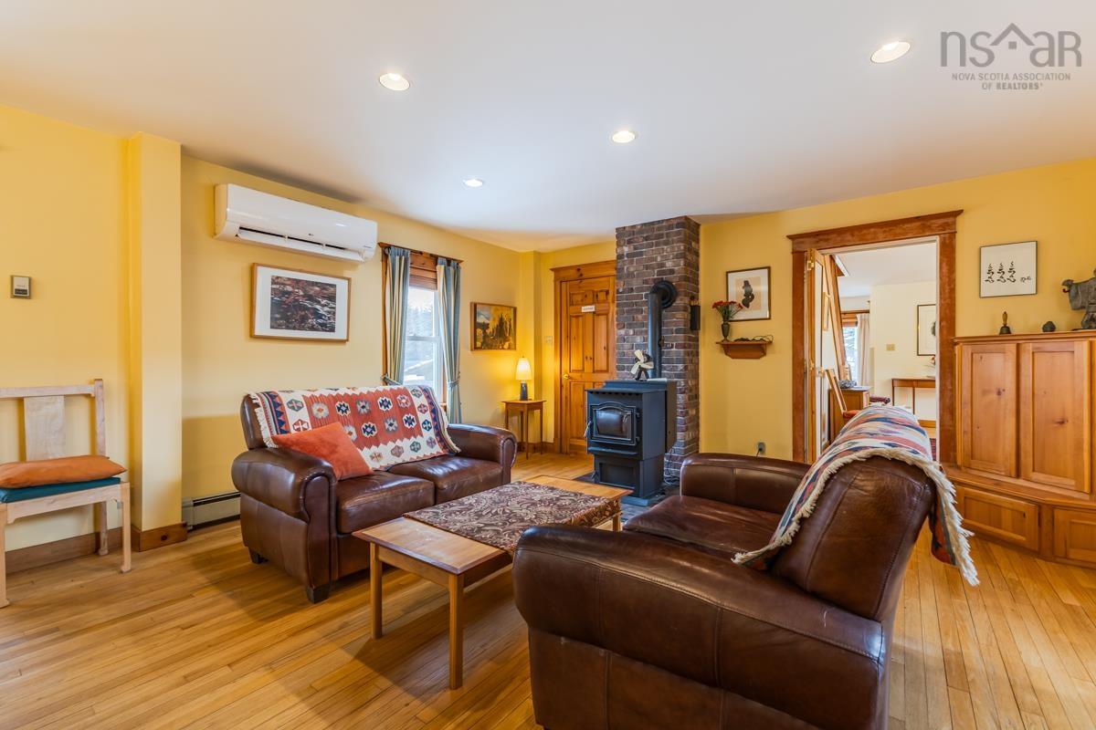 $775,000.00: 161 HIGHWAY 311 Loop, Balfron