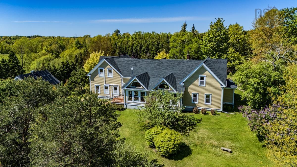 $775,000.00: 161 HIGHWAY 311 Loop, Balfron