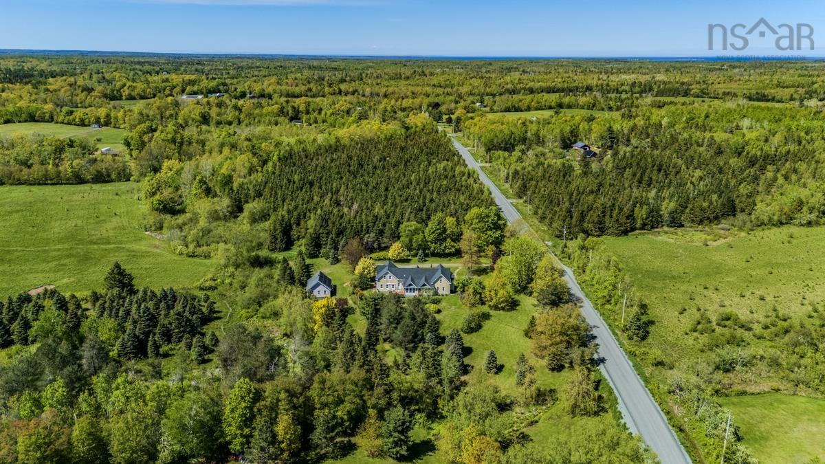 $775,000.00: 161 HIGHWAY 311 Loop, Balfron