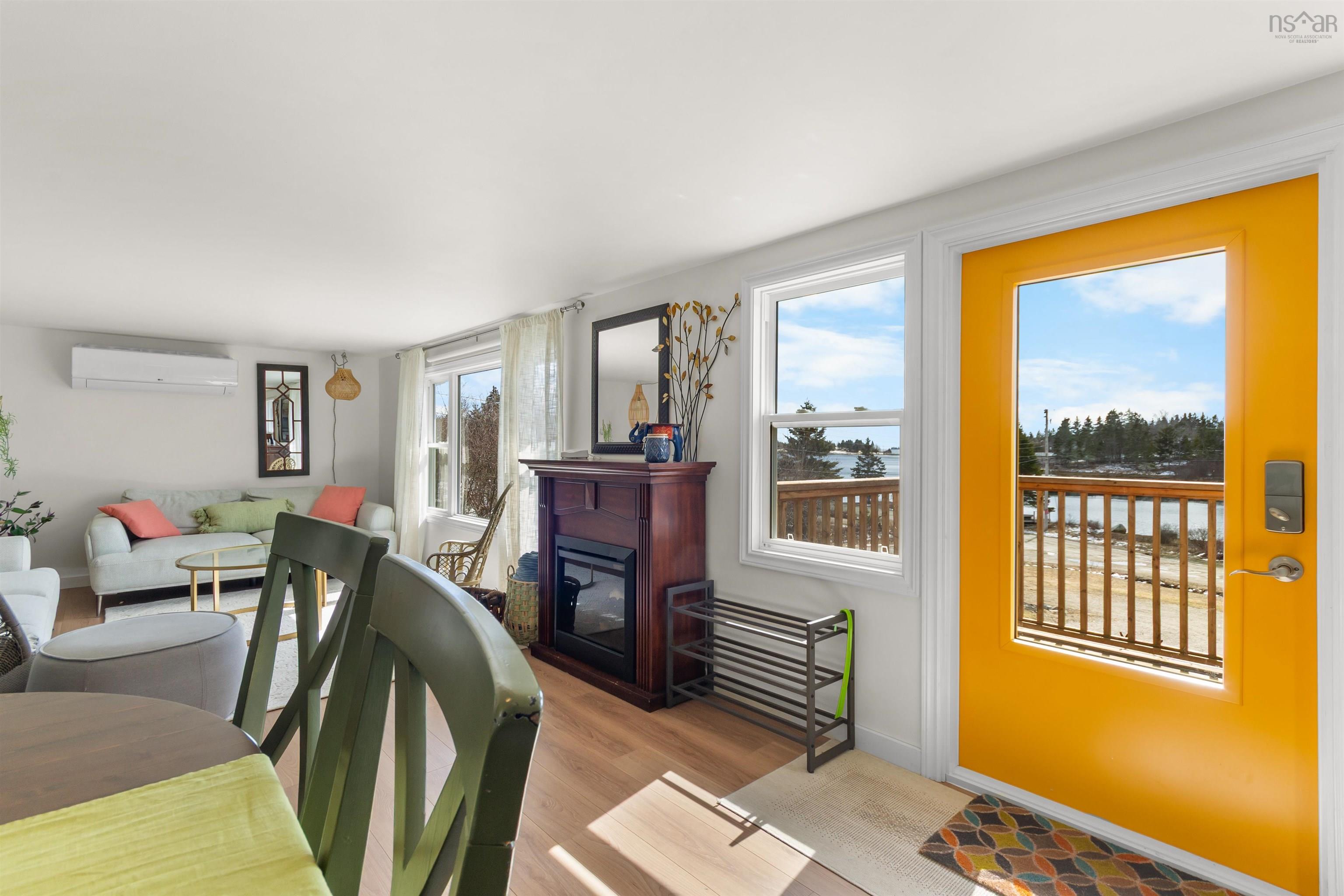 $795,000.00: 9 Scotch Cove Road, East Chester