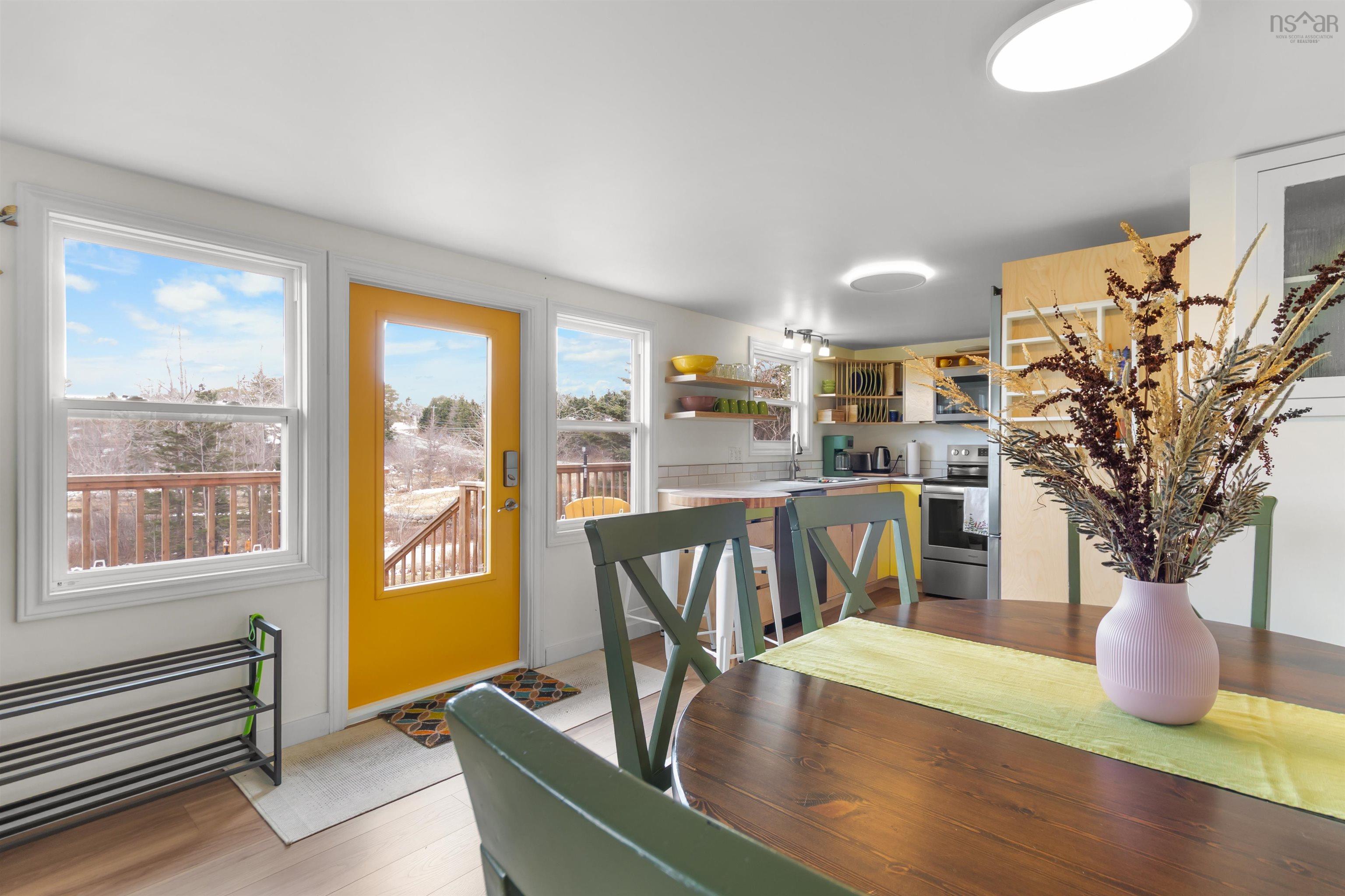 $795,000.00: 9 Scotch Cove Road, East Chester