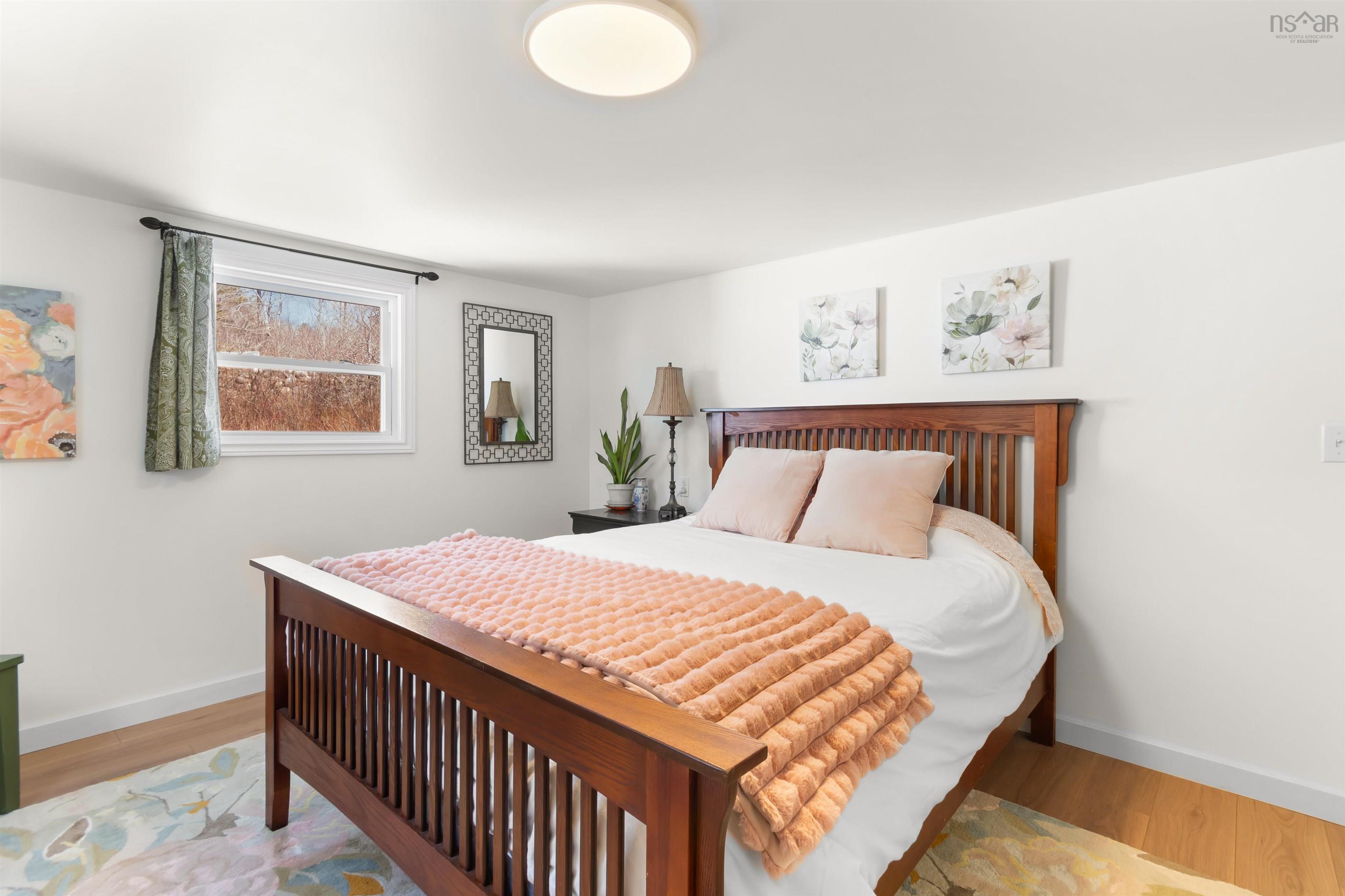 $795,000.00: 9 Scotch Cove Road, East Chester