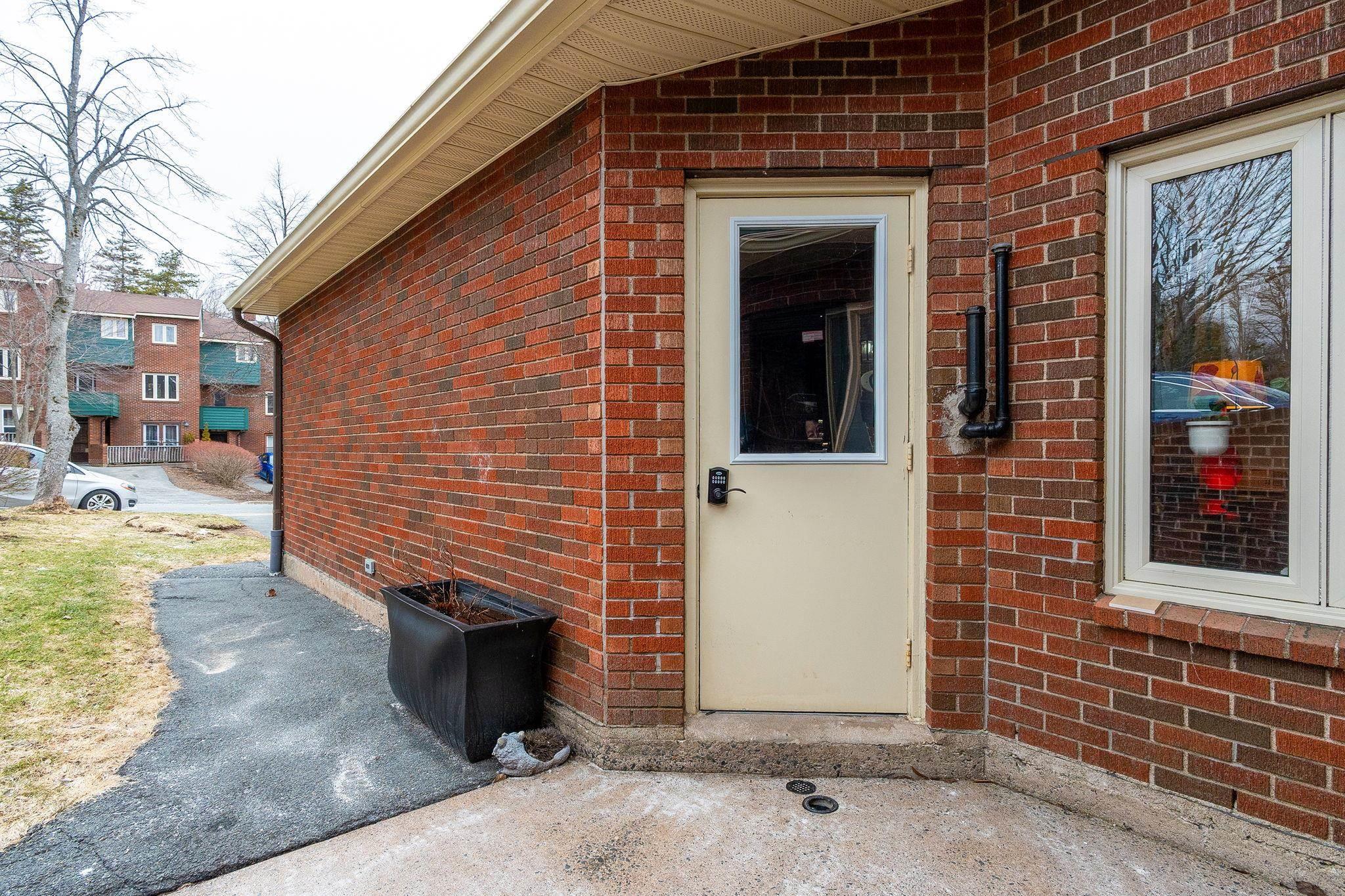 40 Braemount Drive, Clayton Park, NS (MLS 202606043)