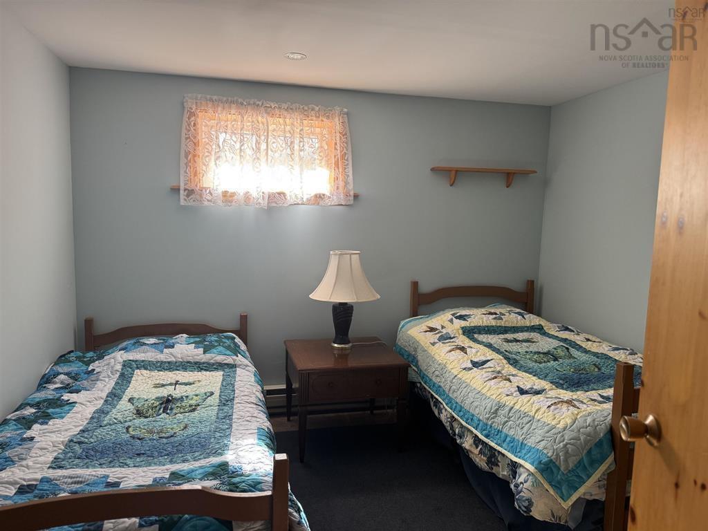 $674,900.00: 590 Gilberts Lane, Maplewood