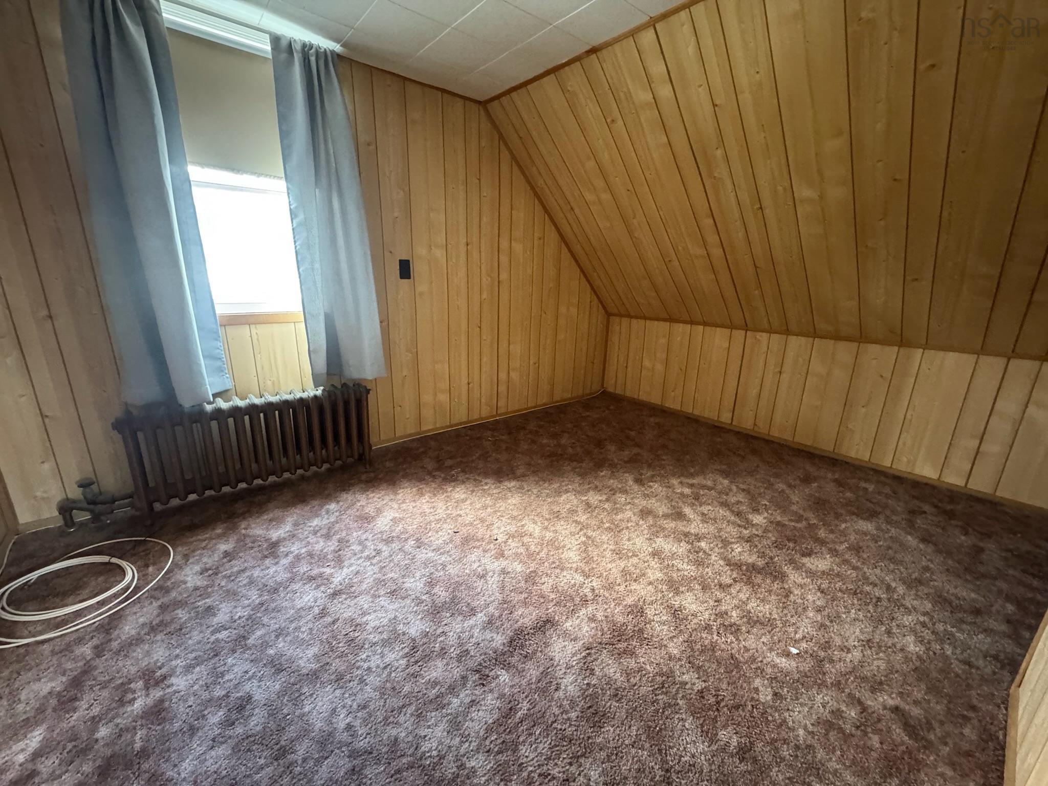 $175,000.00: 1 Hillside Boularderie Road, Groves Point