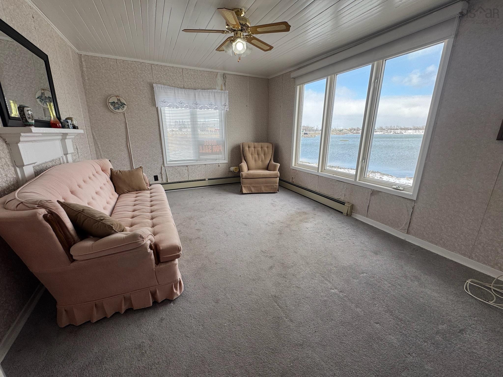 $175,000.00: 1 Hillside Boularderie Road, Groves Point