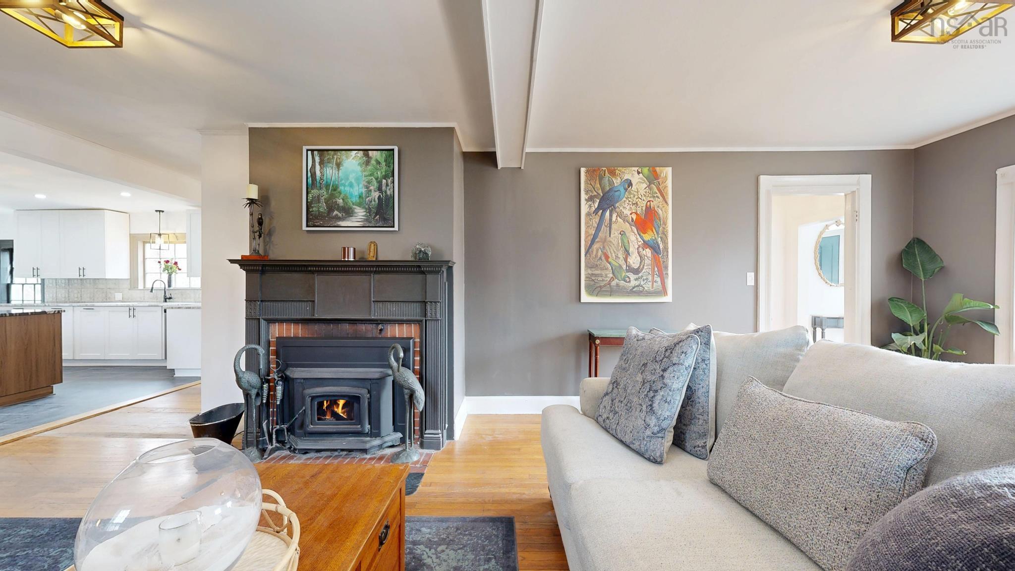 $739,999.00: 5168 Highway 331, Crescent Beach