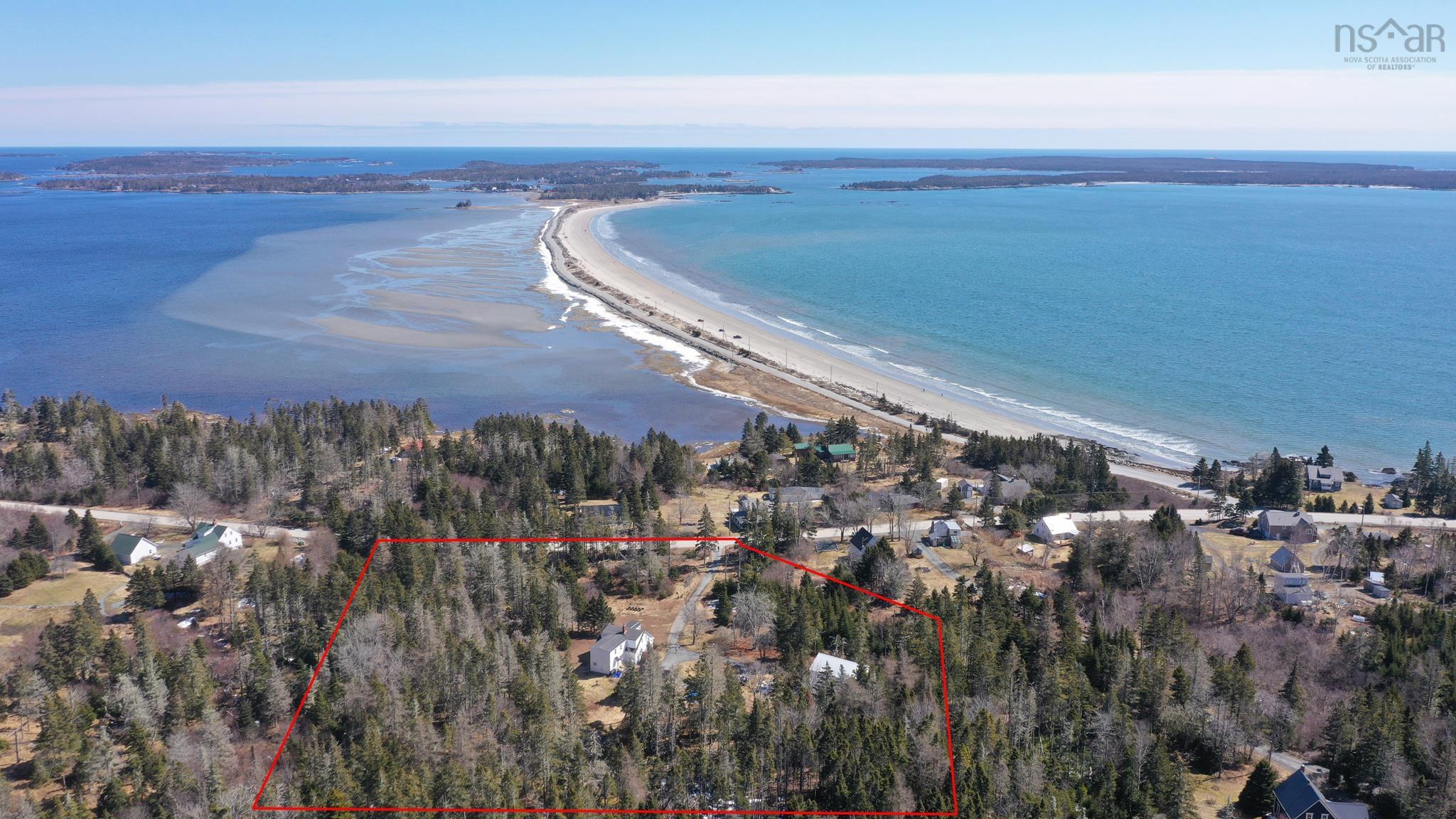 $739,999.00: 5168 Highway 331, Crescent Beach