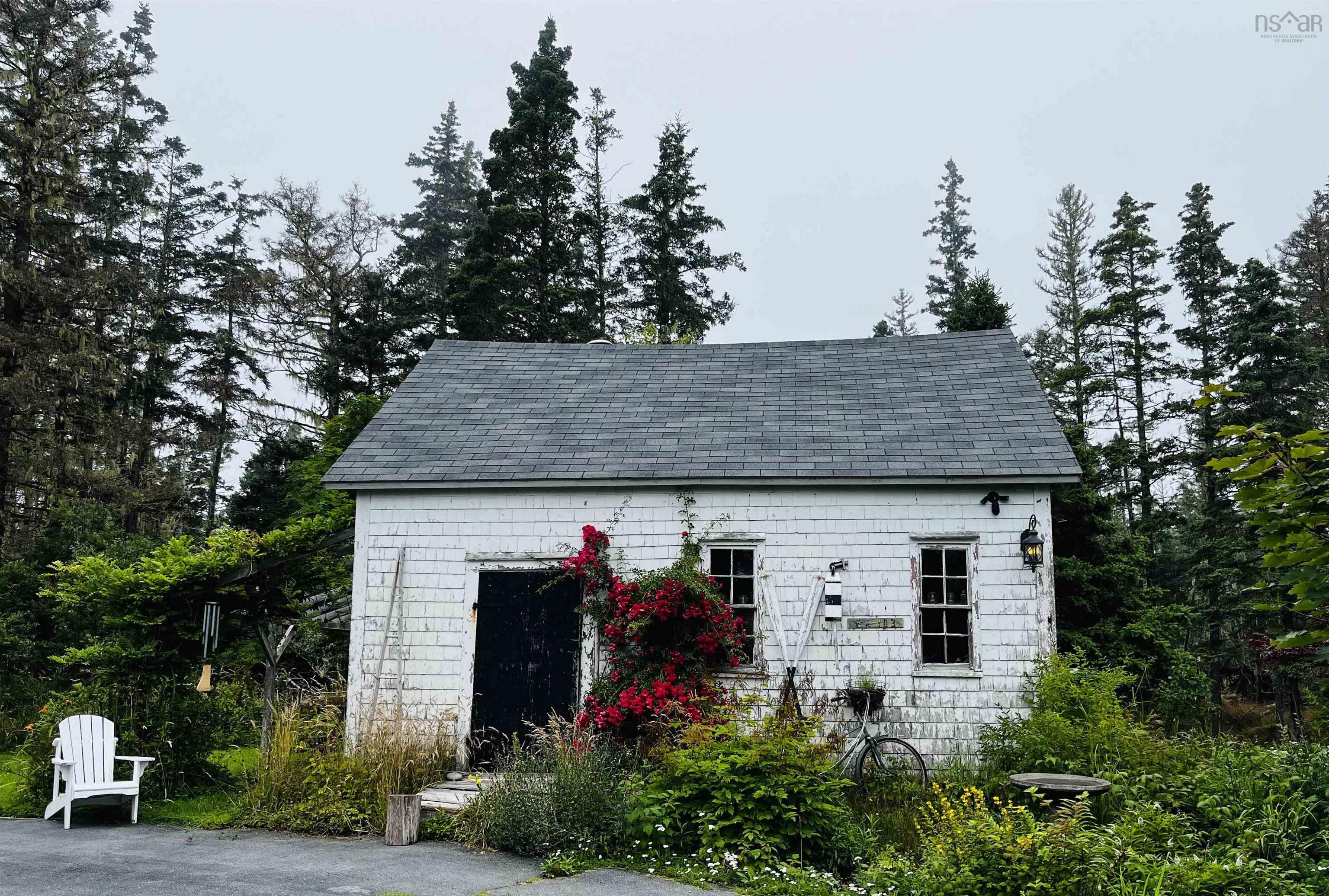 $739,999.00: 5168 Highway 331, Crescent Beach