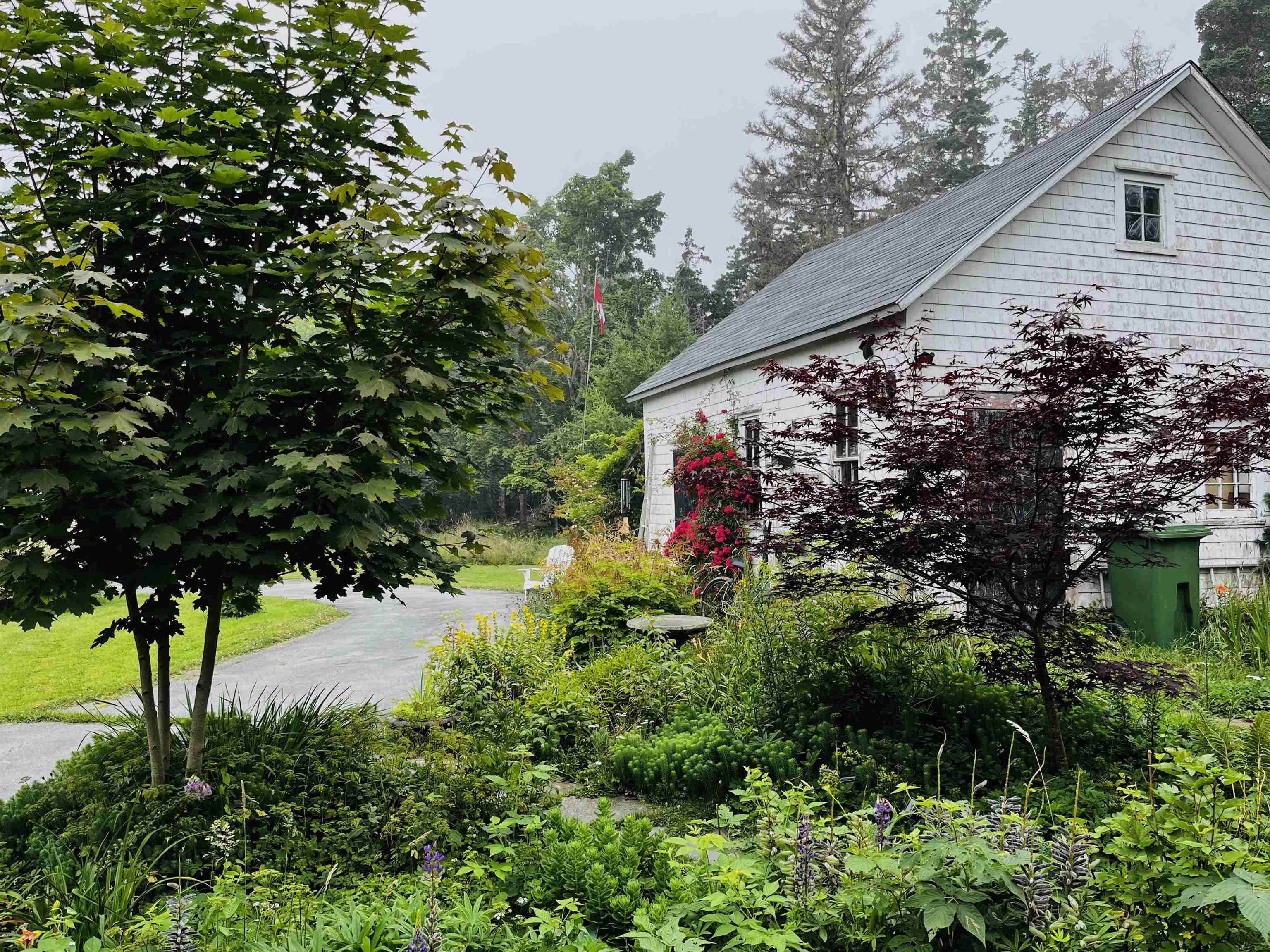$739,999.00: 5168 Highway 331, Crescent Beach