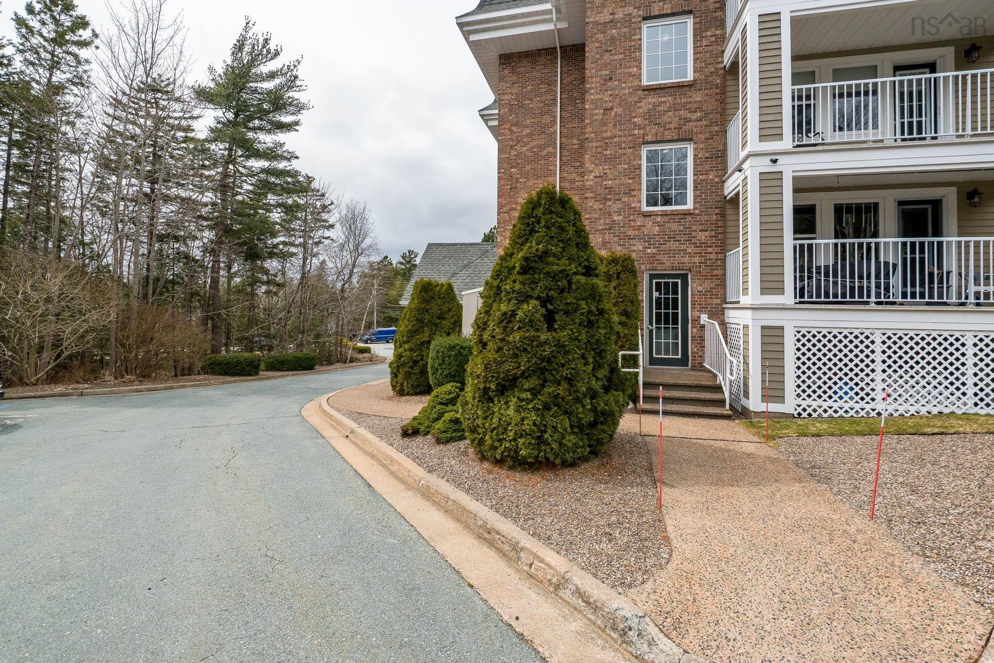 309 211 Hammonds Plains Road, Bedford, NS (MLS 202606082)