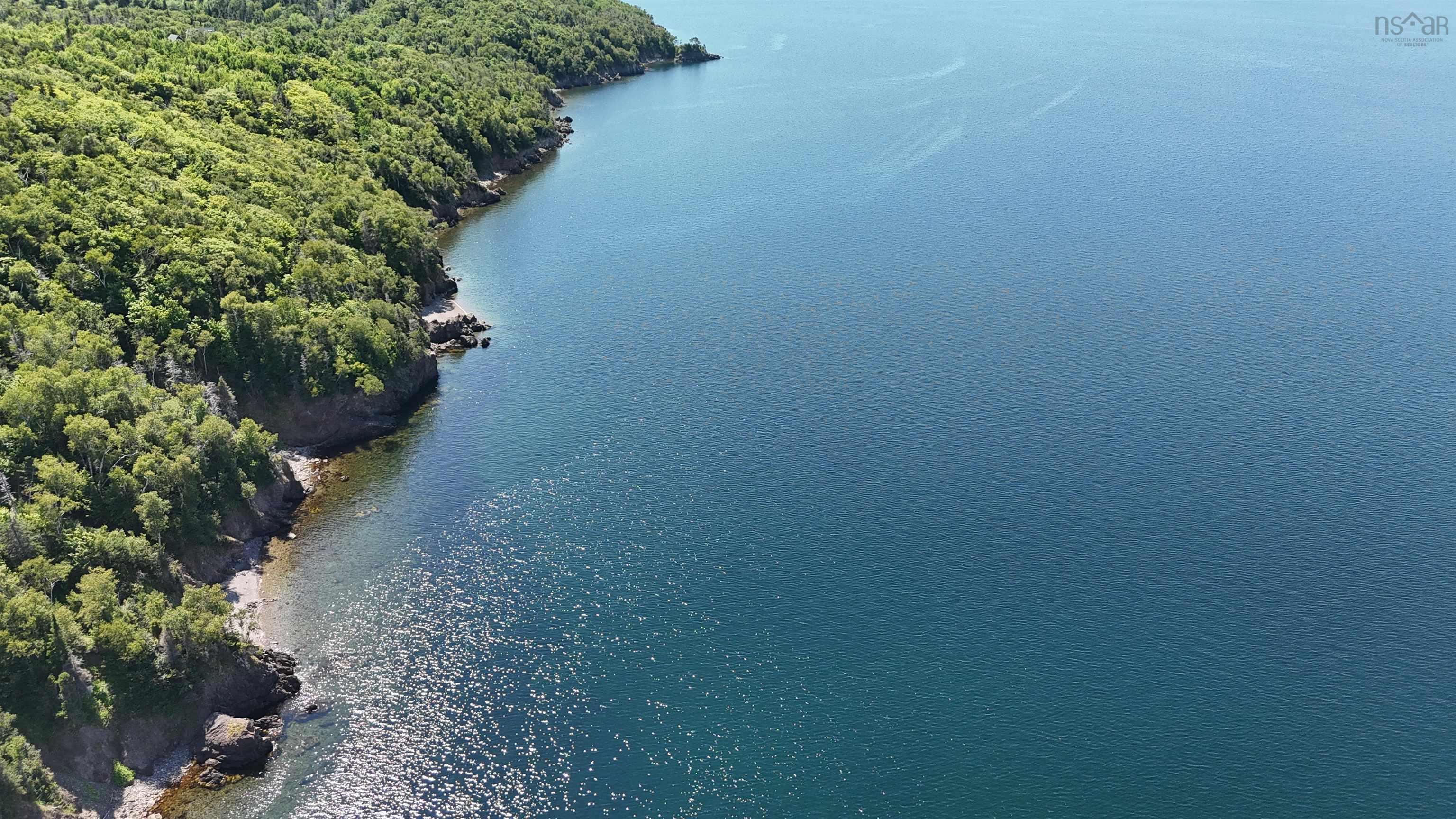 $489,000.00: 95 LAKESHORE Drive W, Irish Cove