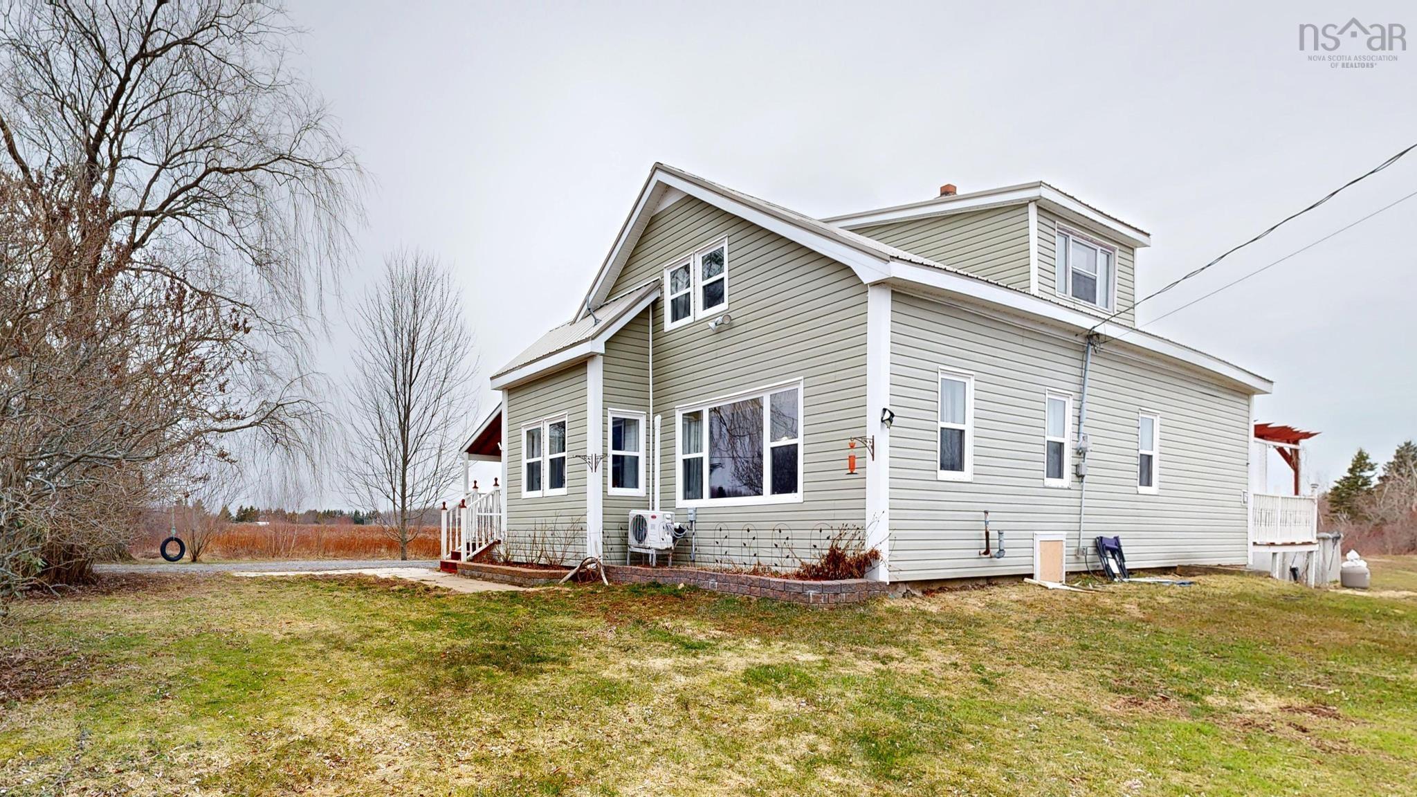 $299,900.00: 953 Middle Road, North Williamston