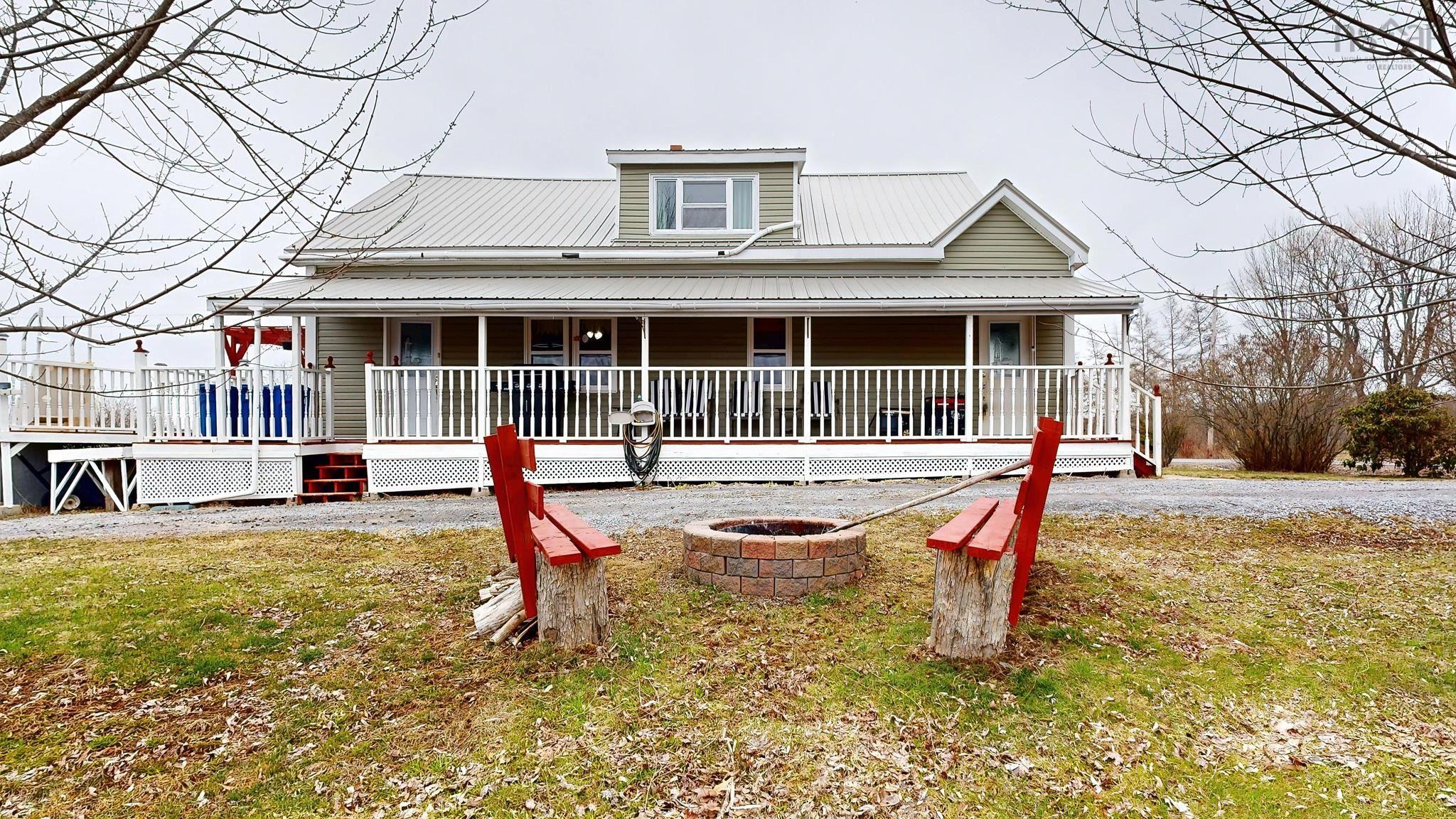 $299,900.00: 953 Middle Road, North Williamston
