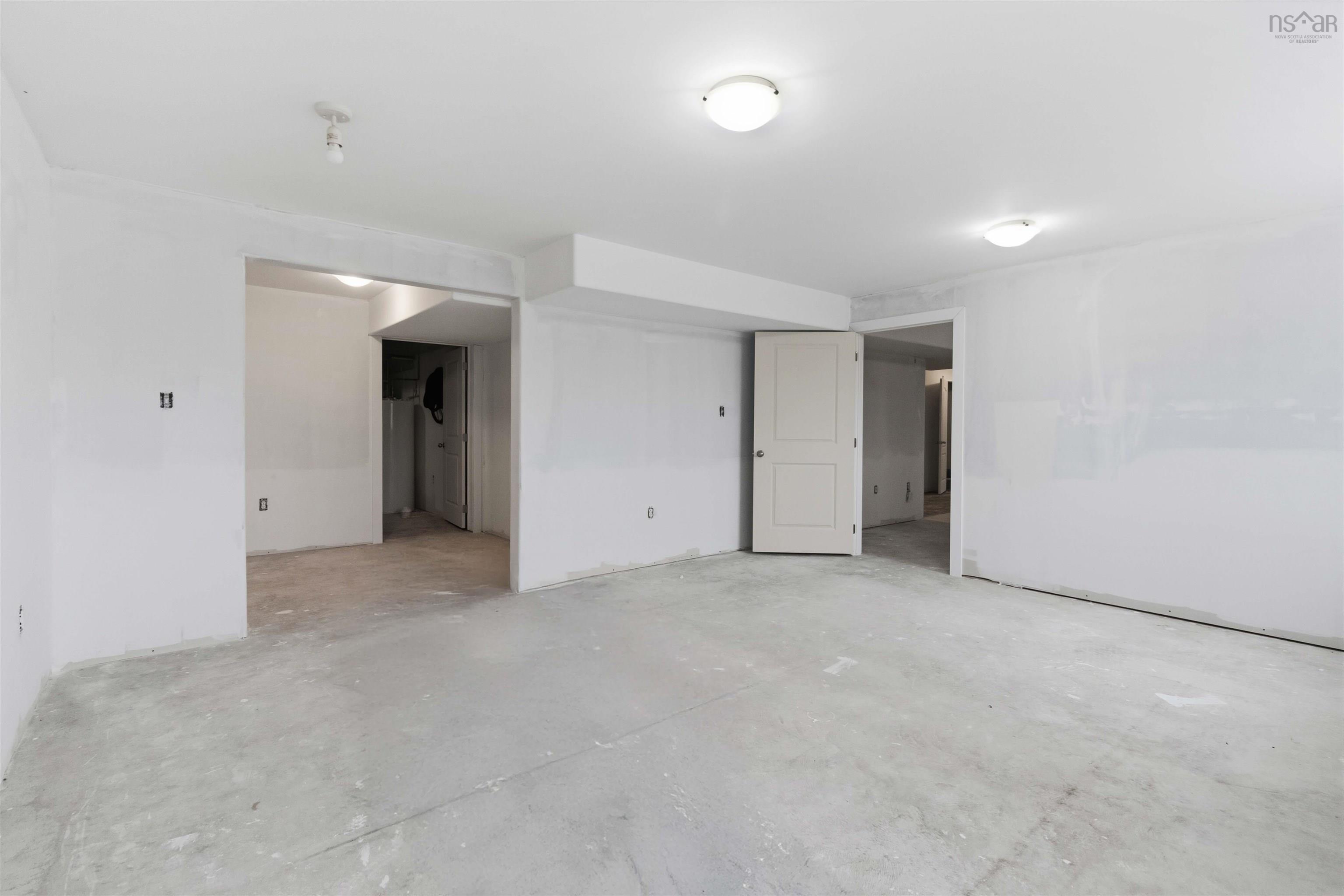 $605,000.00: 4 Carriage Lane, Enfield