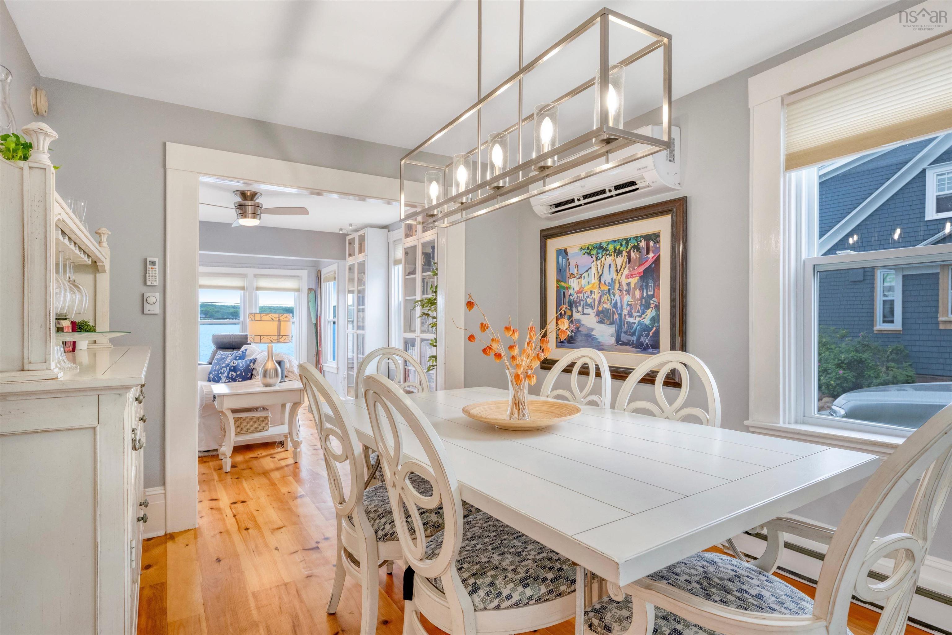 $849,000.00: 958 Main Street, Mahone Bay