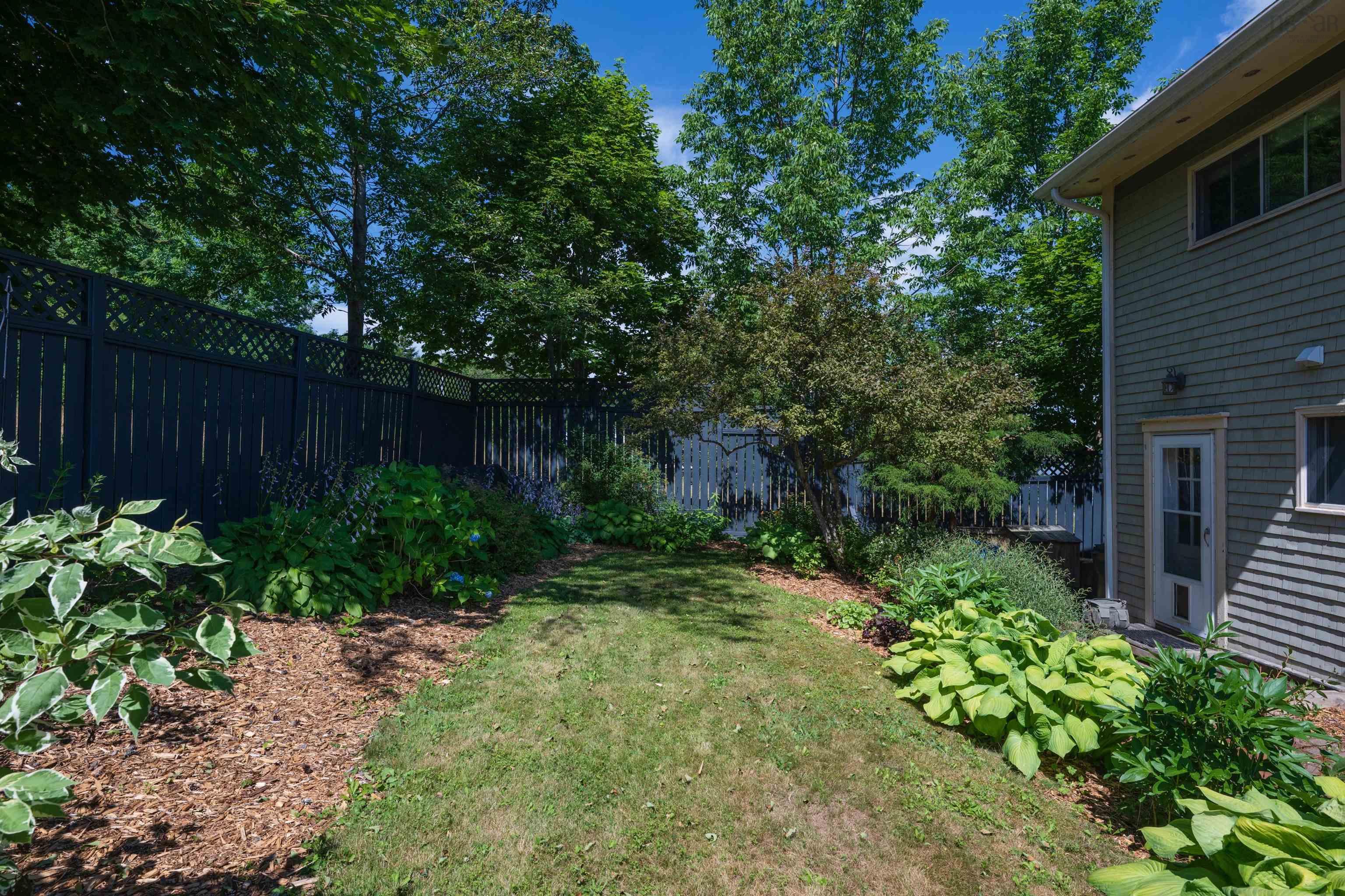 $849,000.00: 958 Main Street, Mahone Bay