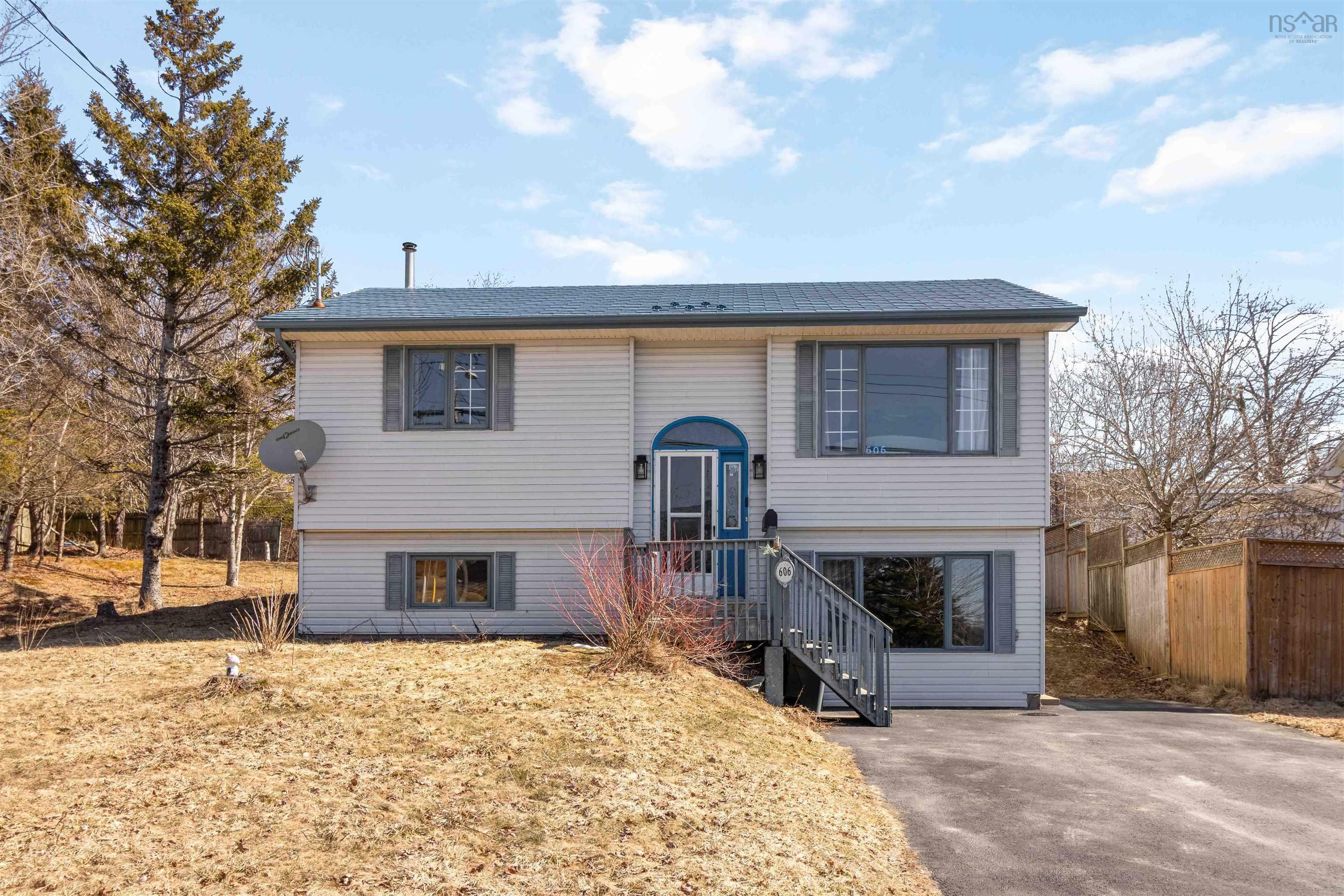 606 Caldwell Road, Cole Harbour, NS (MLS 202606118)