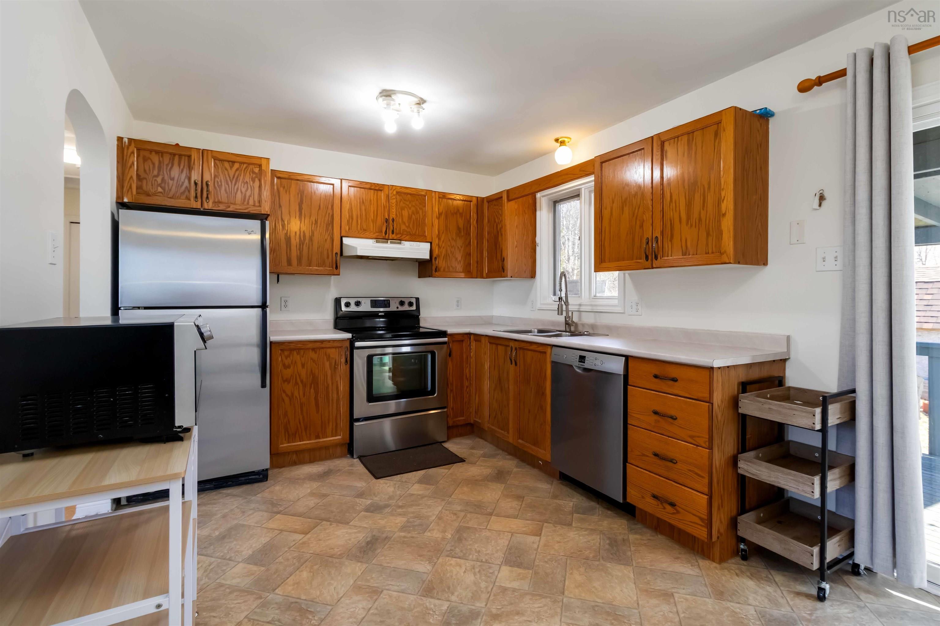 606 Caldwell Road, Cole Harbour, NS (MLS 202606118)