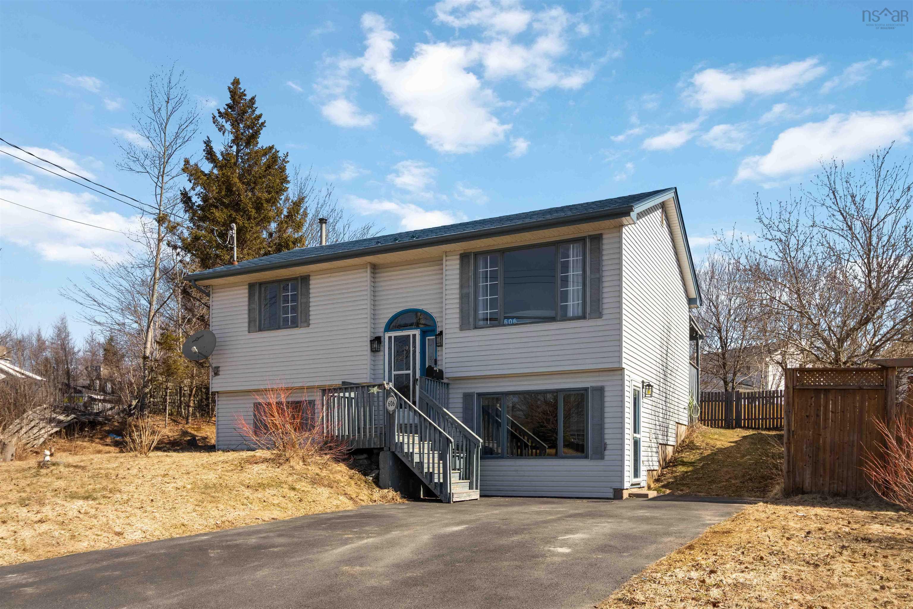 606 Caldwell Road, Cole Harbour, NS (MLS 202606118)