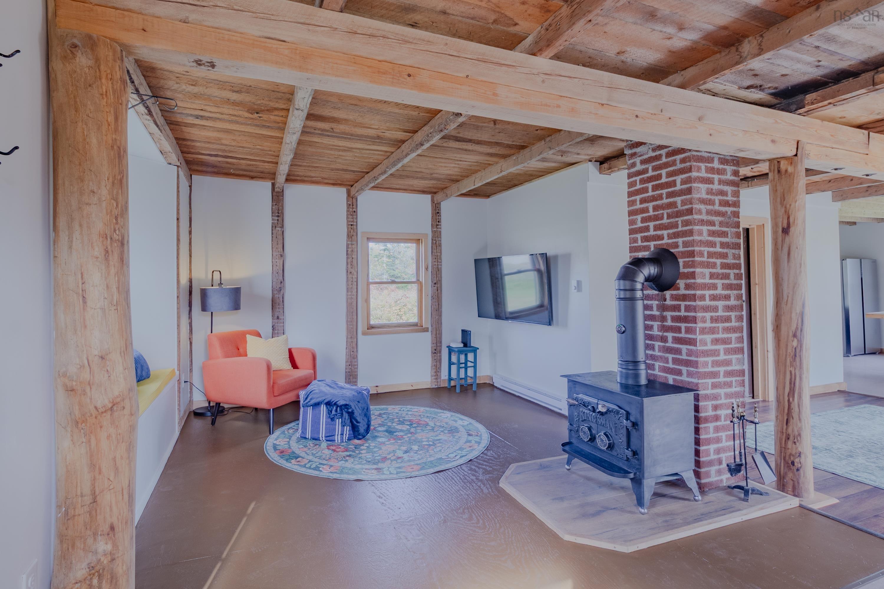 $218,700.00: 371 Chemin Des Ben, Sluice Point