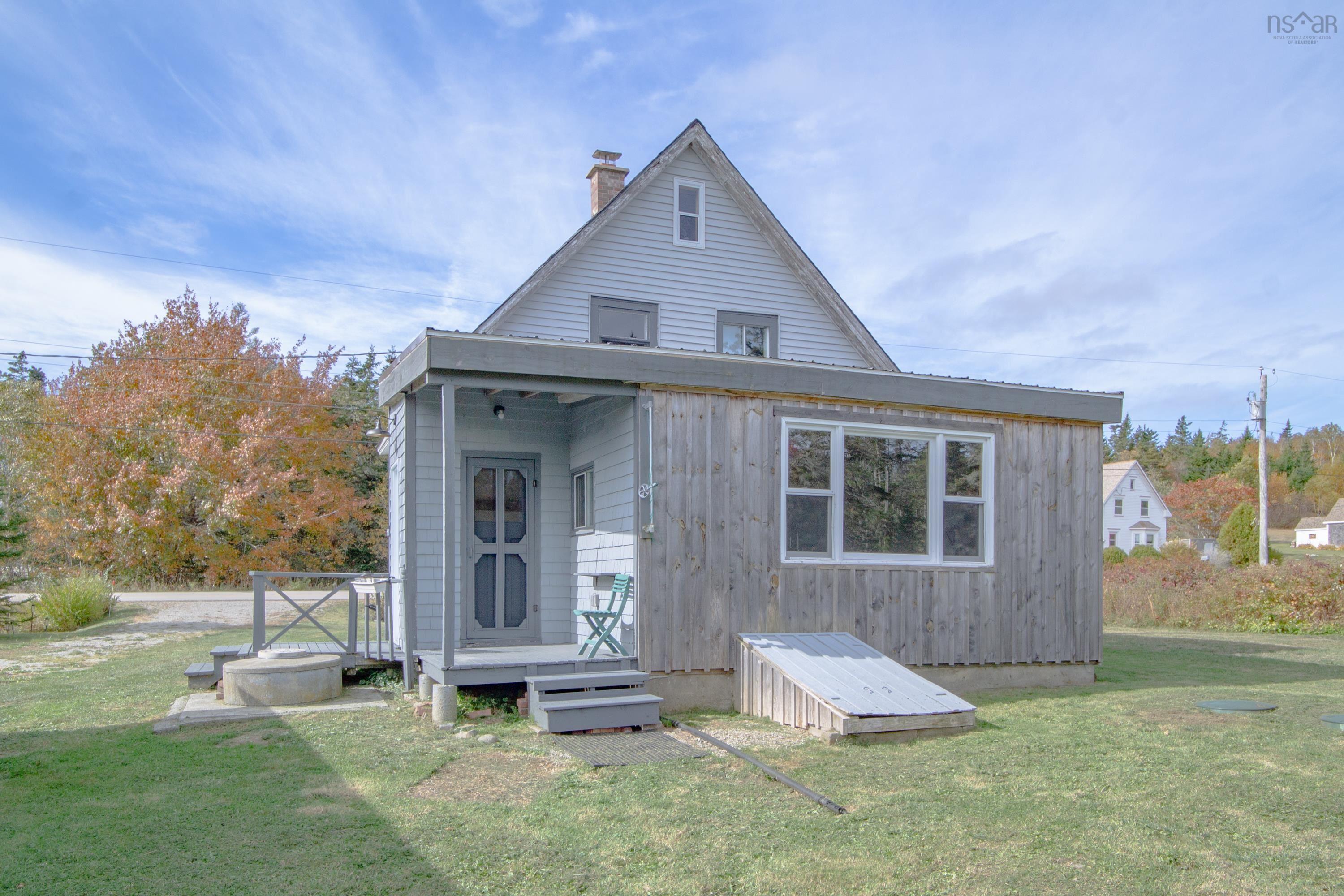 $218,700.00: 371 Chemin Des Ben, Sluice Point