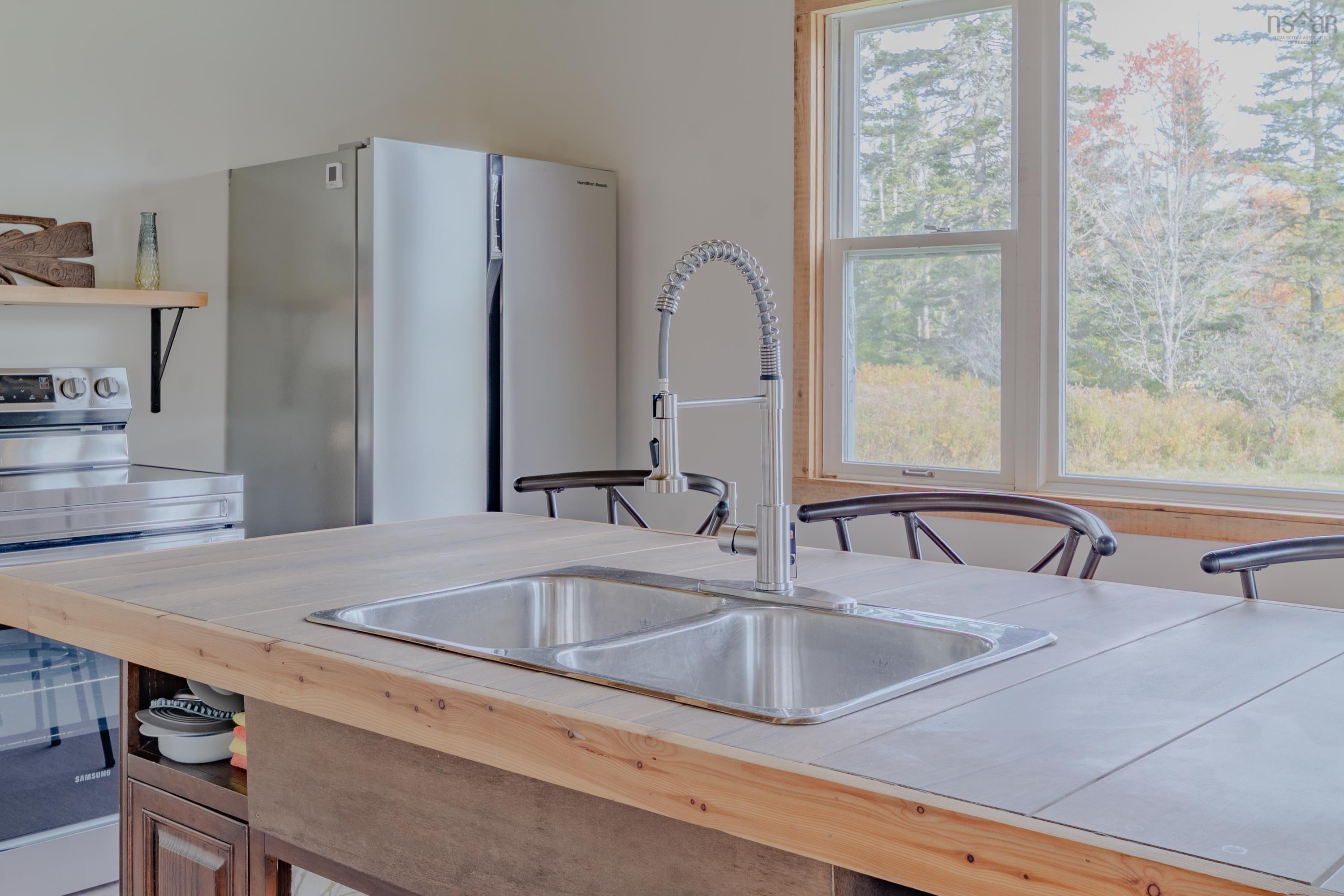 $218,700.00: 371 Chemin Des Ben, Sluice Point