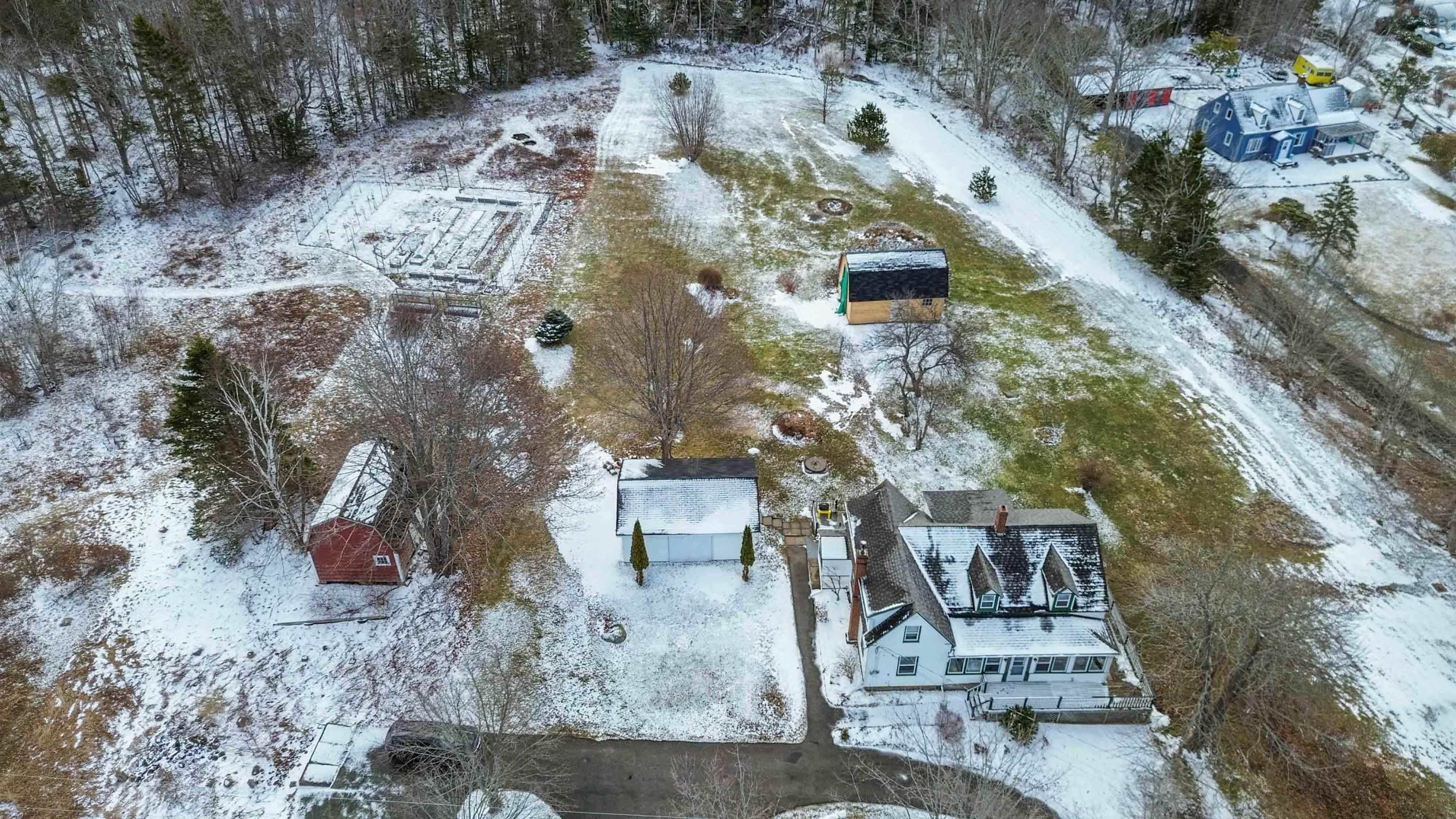 $425,000.00: 102 Old Post Road, Clementsport