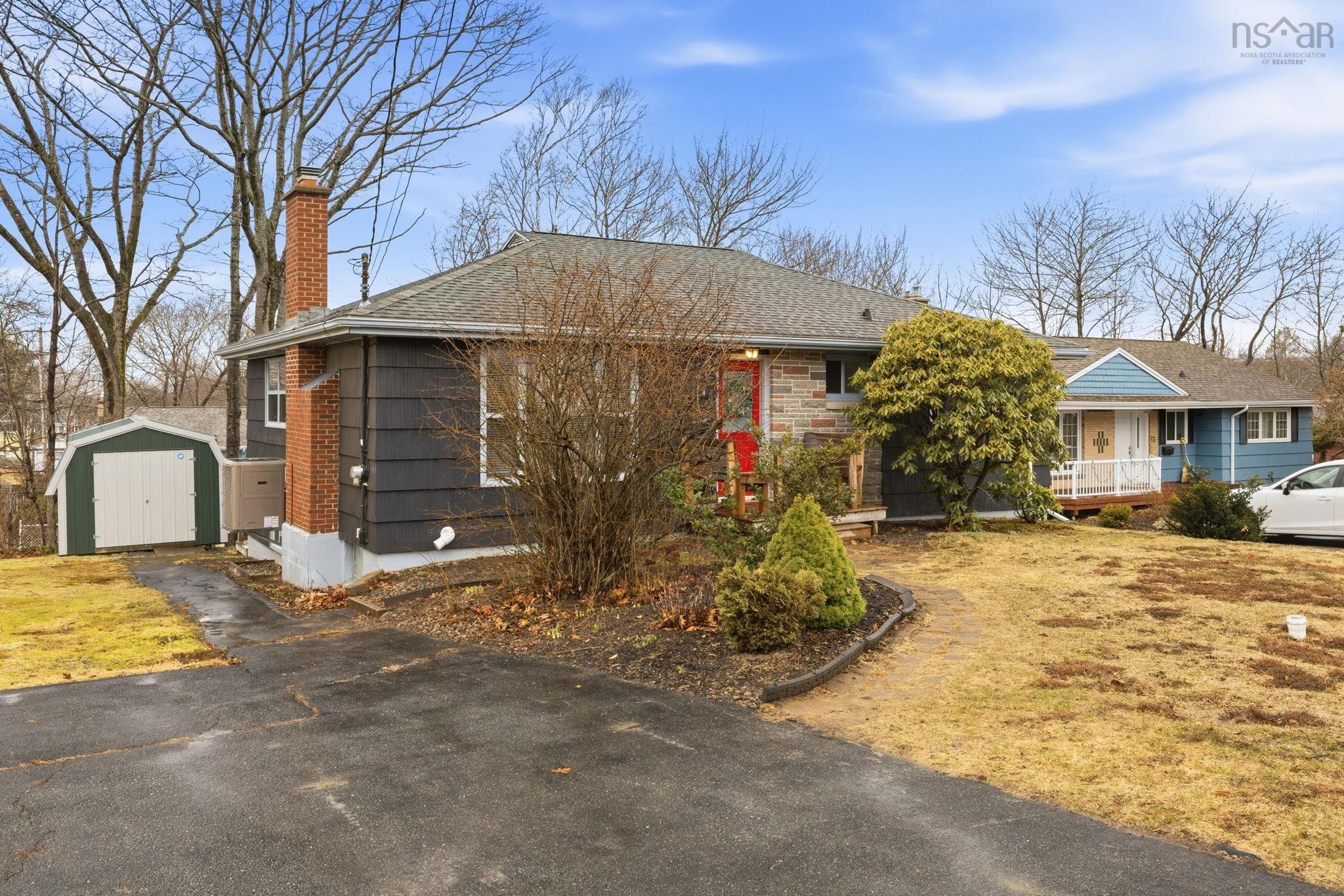 11 Ernest Avenue, Dartmouth, NS (MLS 202606131)