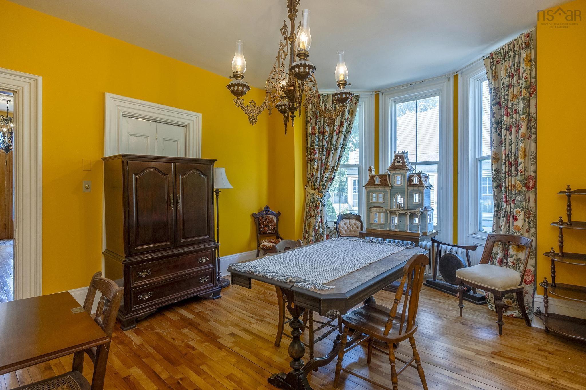 $865,000.00: 446 St George Street, Annapolis Royal