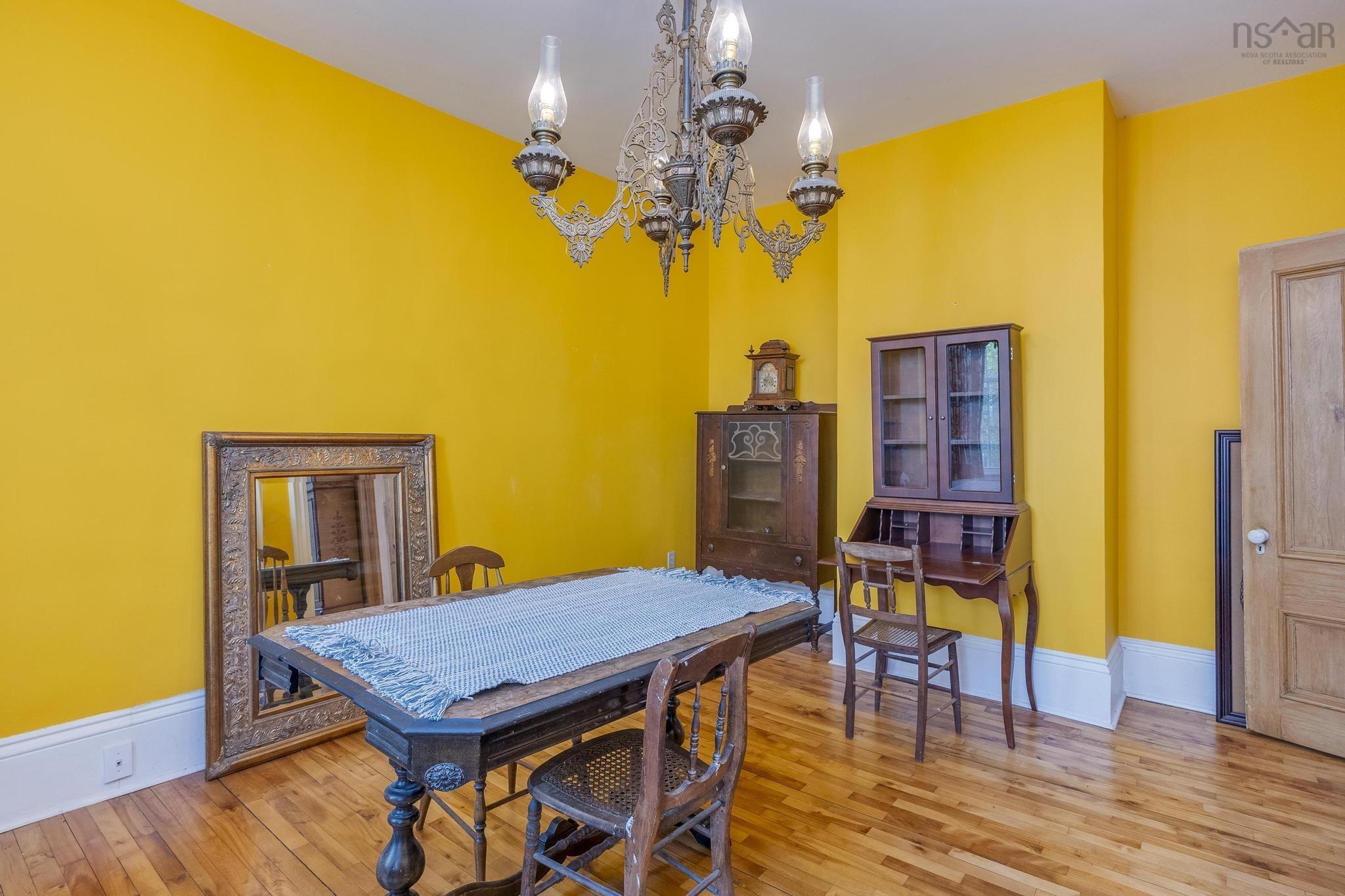 $865,000.00: 446 St George Street, Annapolis Royal