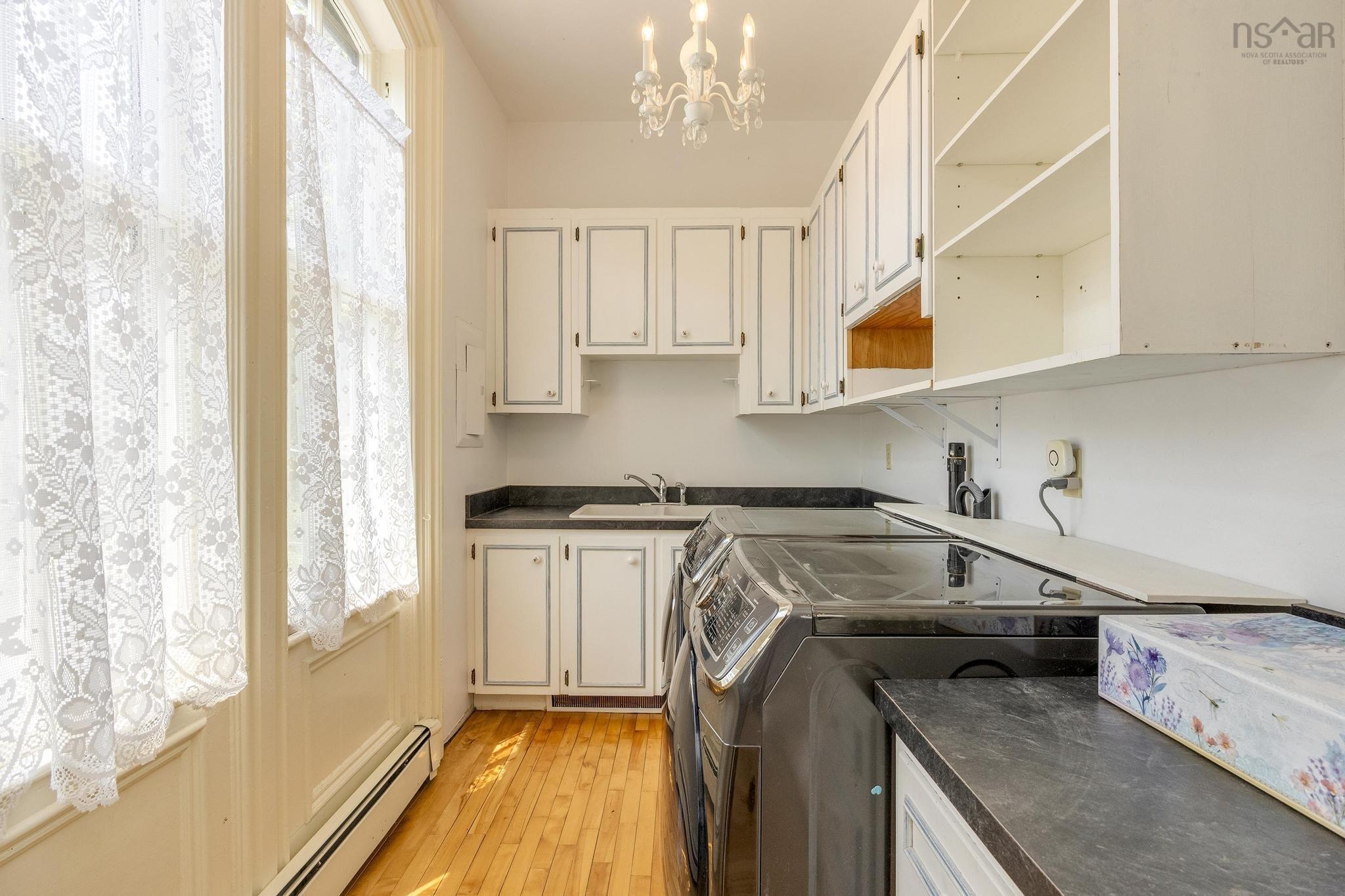 $865,000.00: 446 St George Street, Annapolis Royal