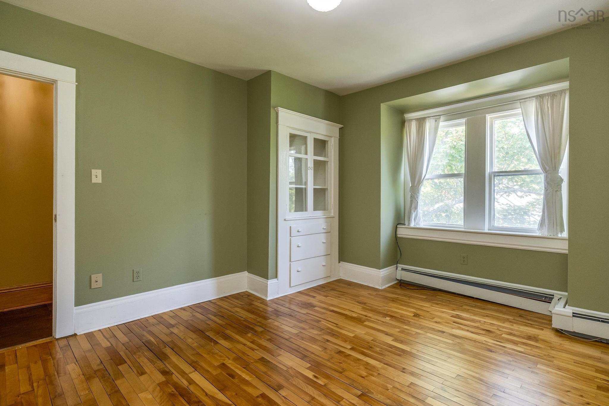 $865,000.00: 446 St George Street, Annapolis Royal