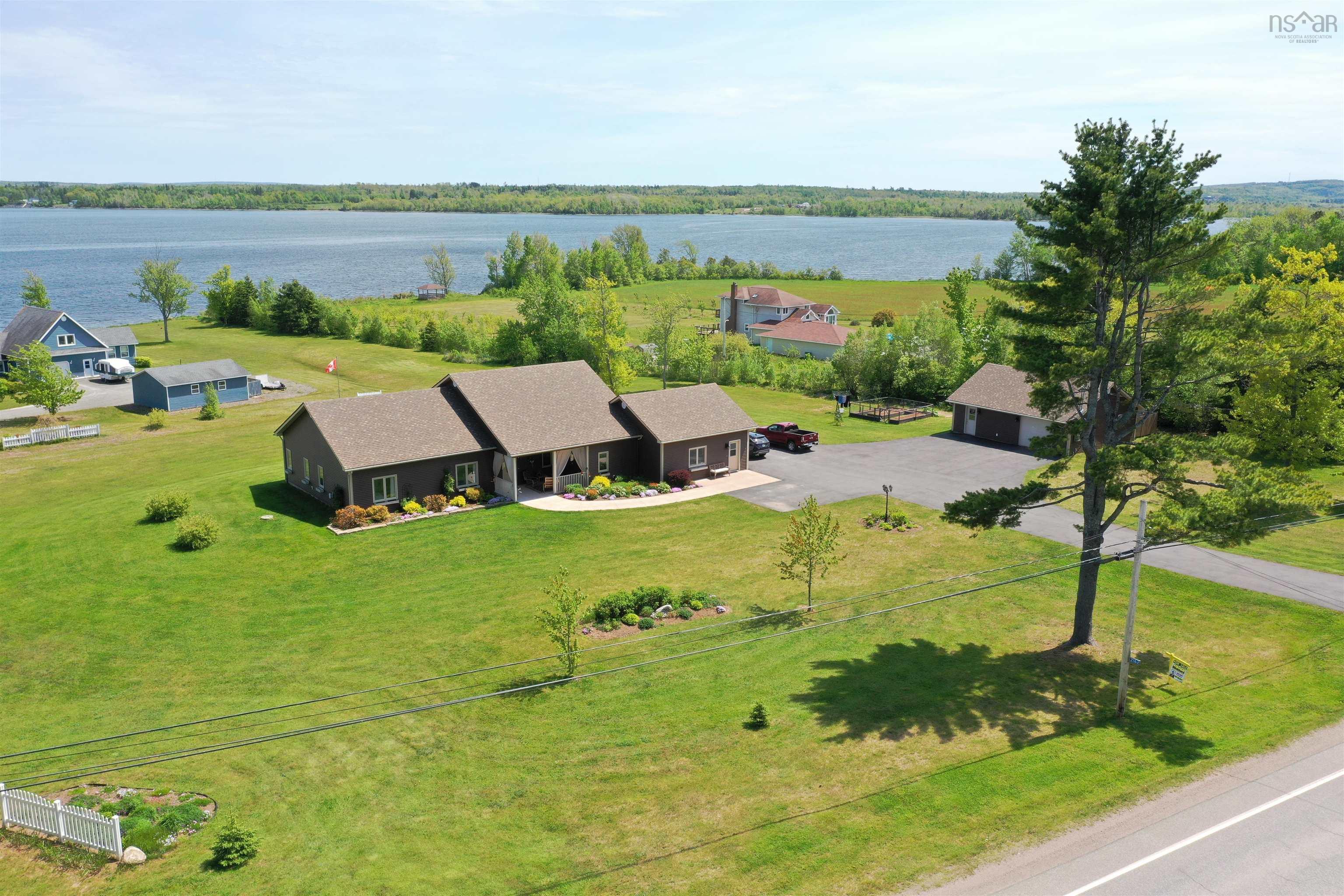 $749,900.00: 2162 Highway 376, Lyons Brook