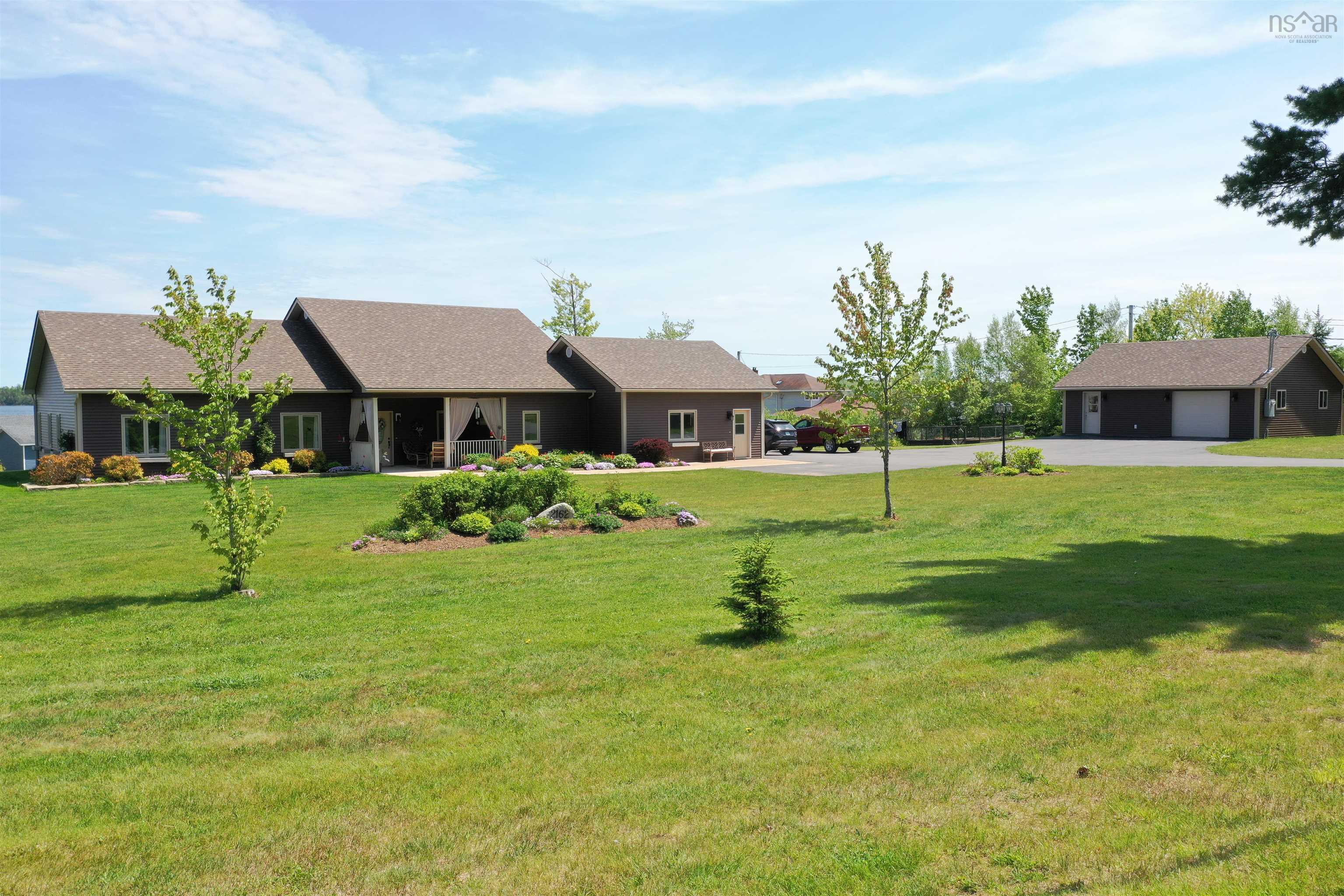 $749,900.00: 2162 Highway 376, Lyons Brook