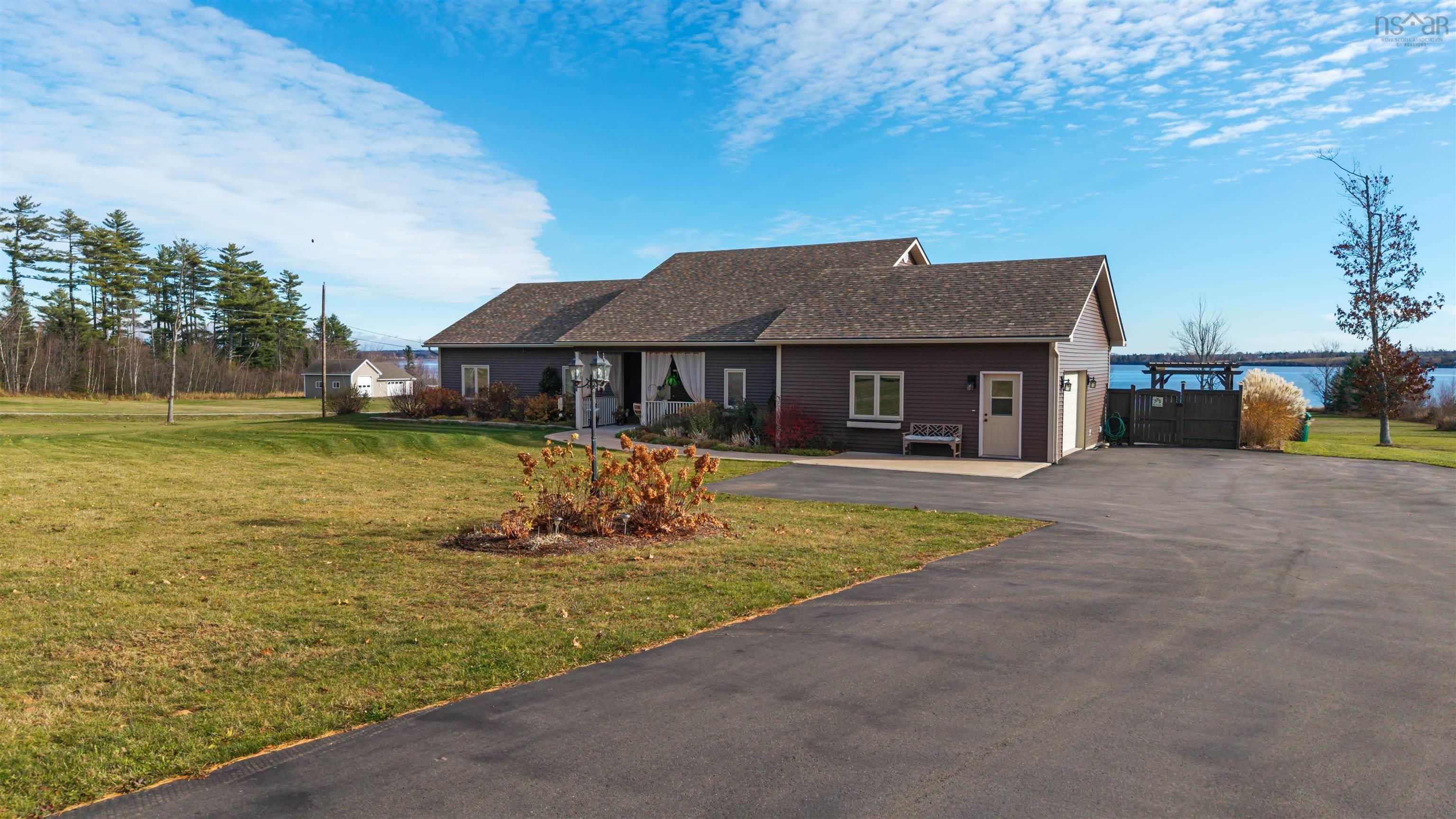 $749,900.00: 2162 Highway 376, Lyons Brook