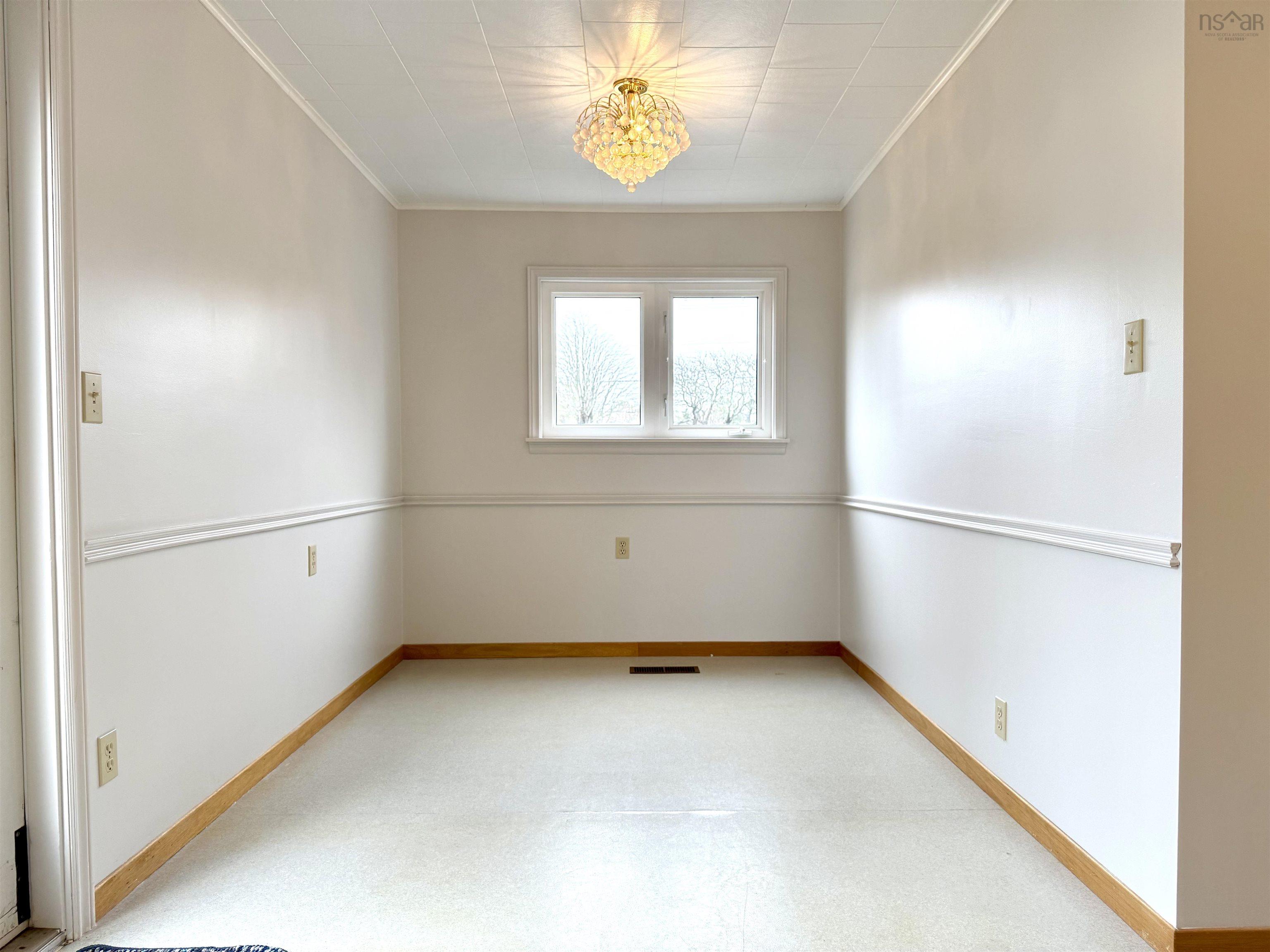 $229,900.00: 8 Standish Street, West Amherst