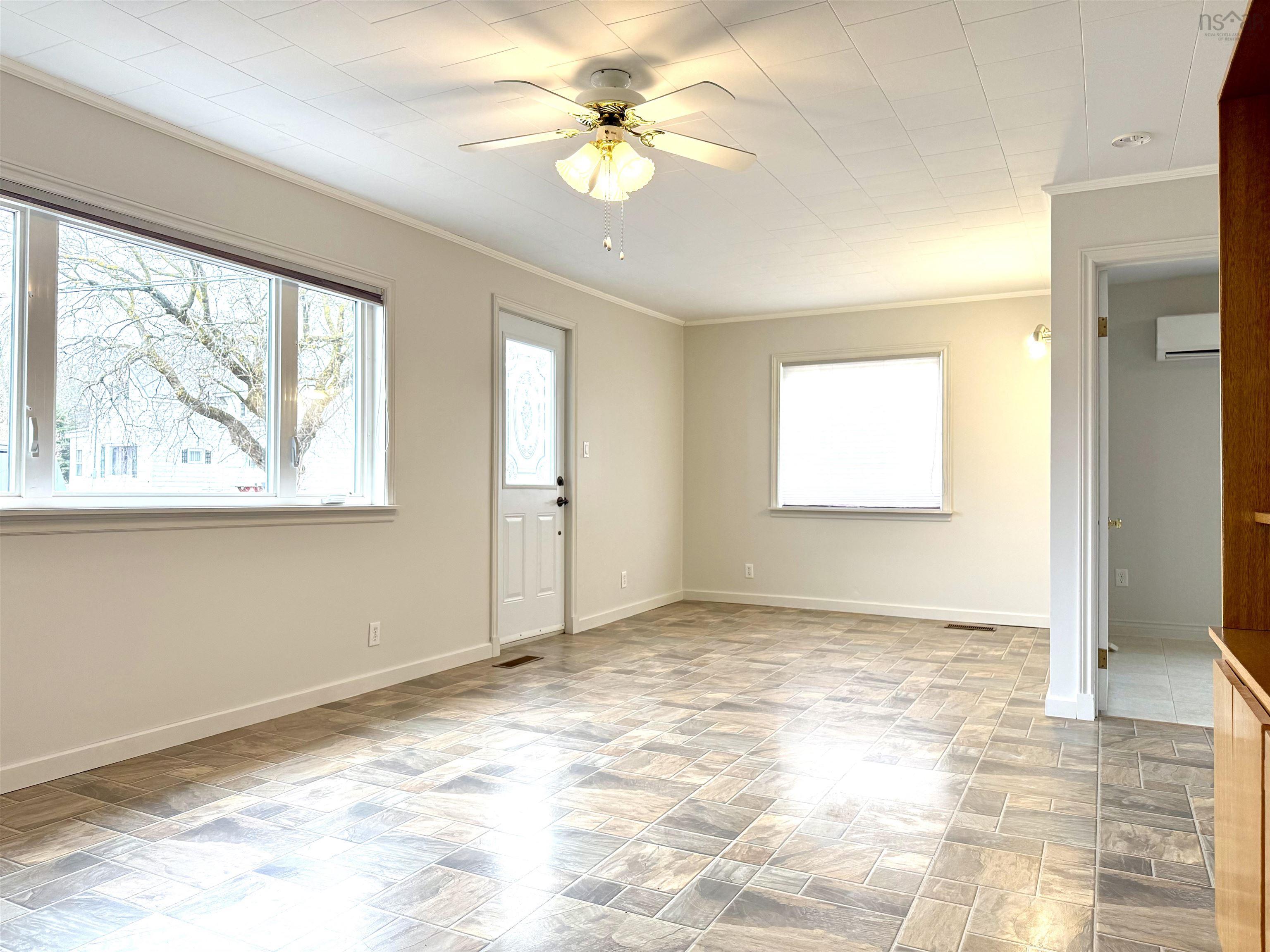 $229,900.00: 8 Standish Street, West Amherst