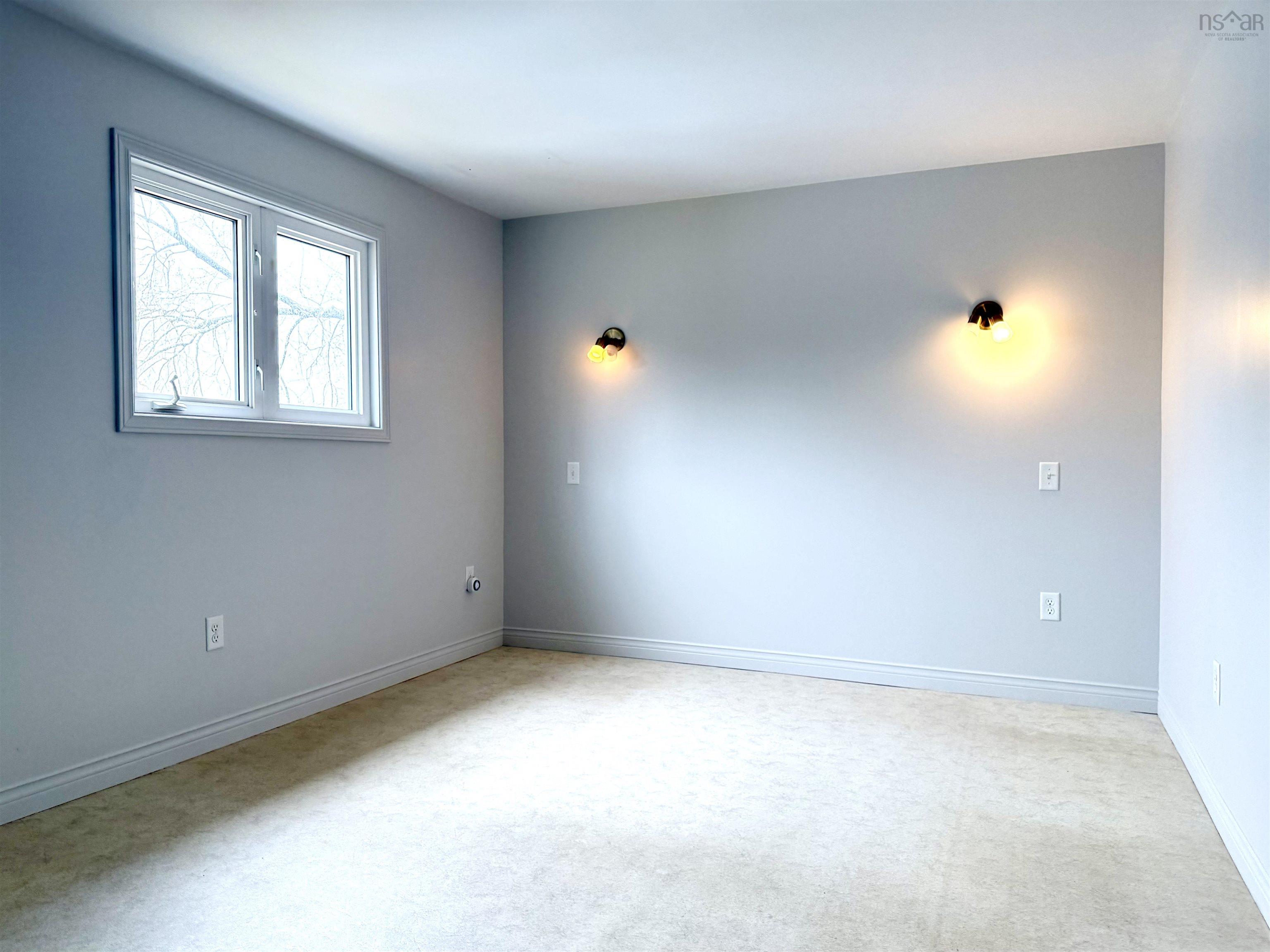 $229,900.00: 8 Standish Street, West Amherst