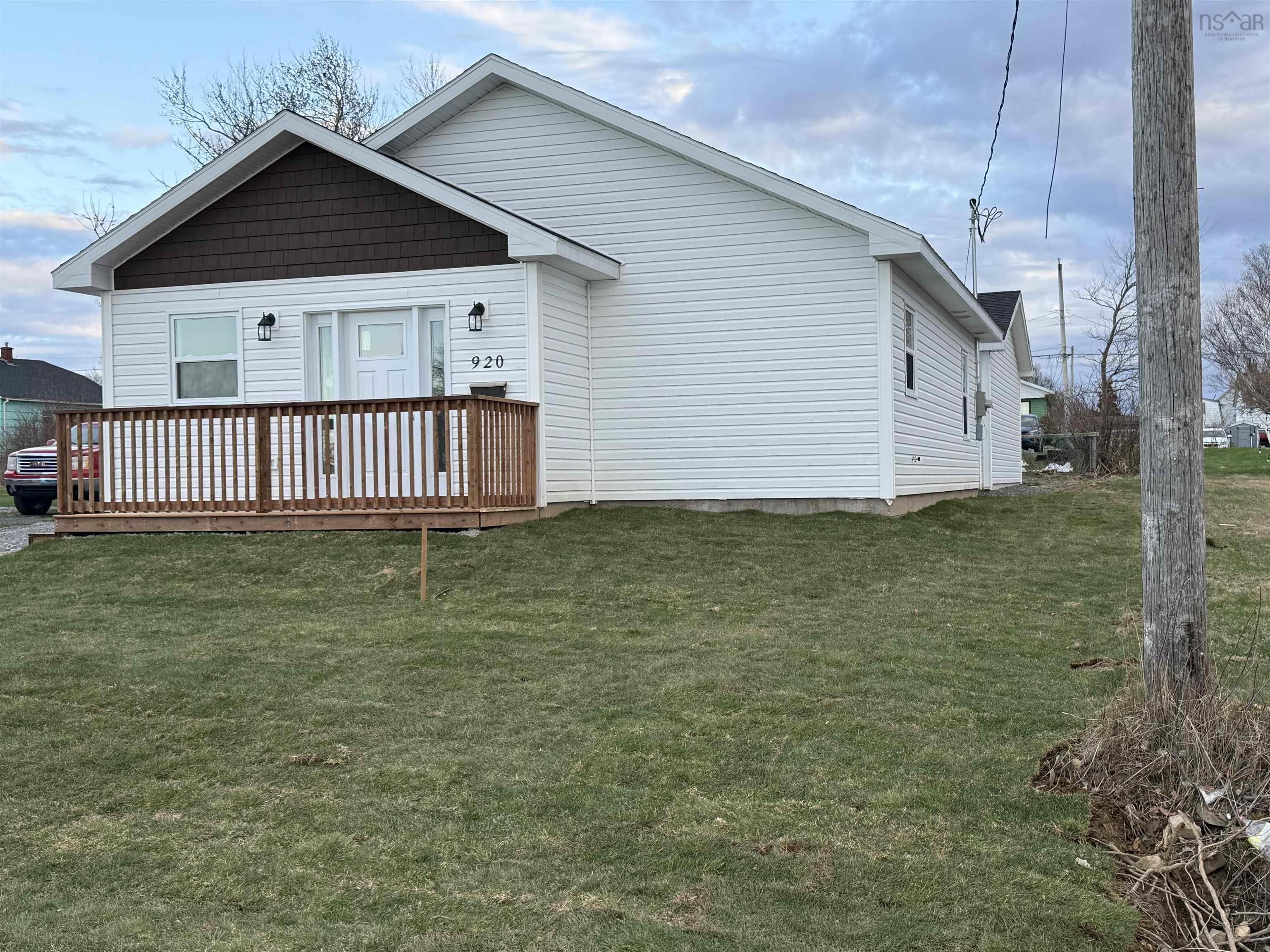 $259,900.00: 920 May Street, New Waterford