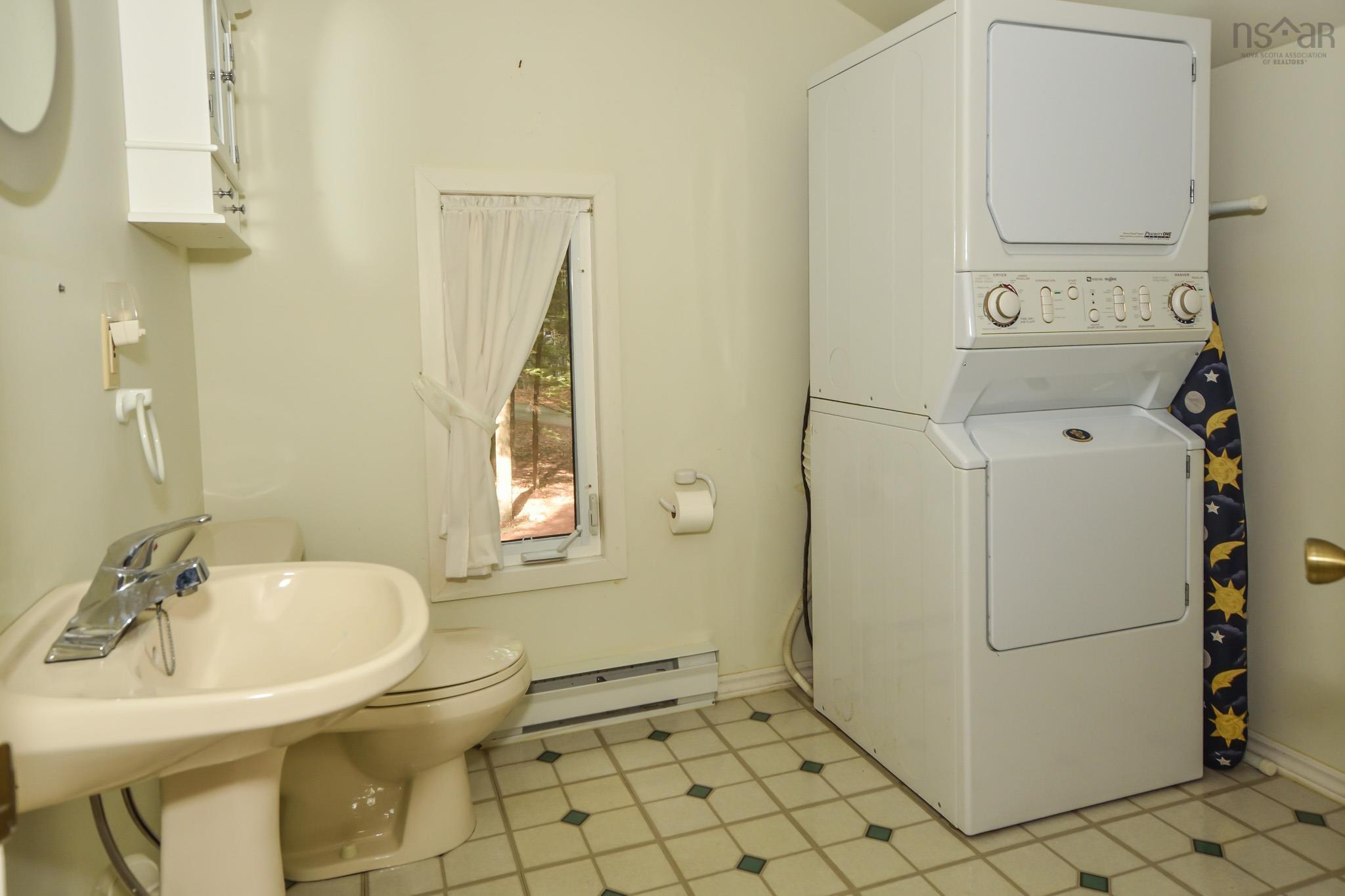 $449,000.00: 539 Canoe Island Road, Middle New Cornwall
