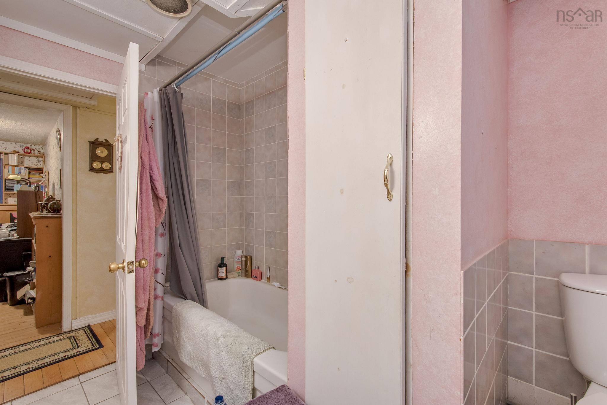 323 Conrads Road, Hubbards, NS (MLS 202606215)