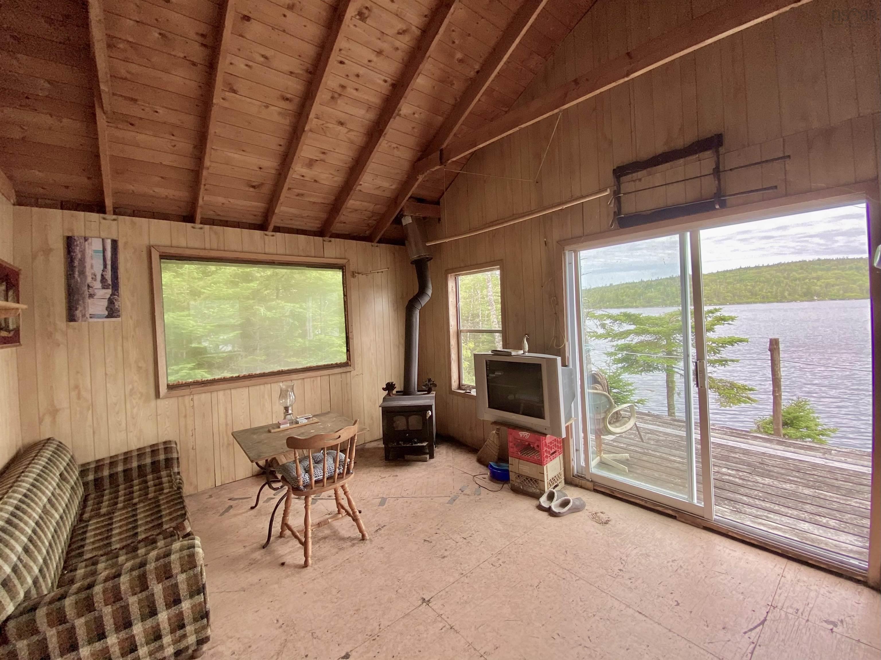 $149,000.00: Little Lake, Upper Lakeville