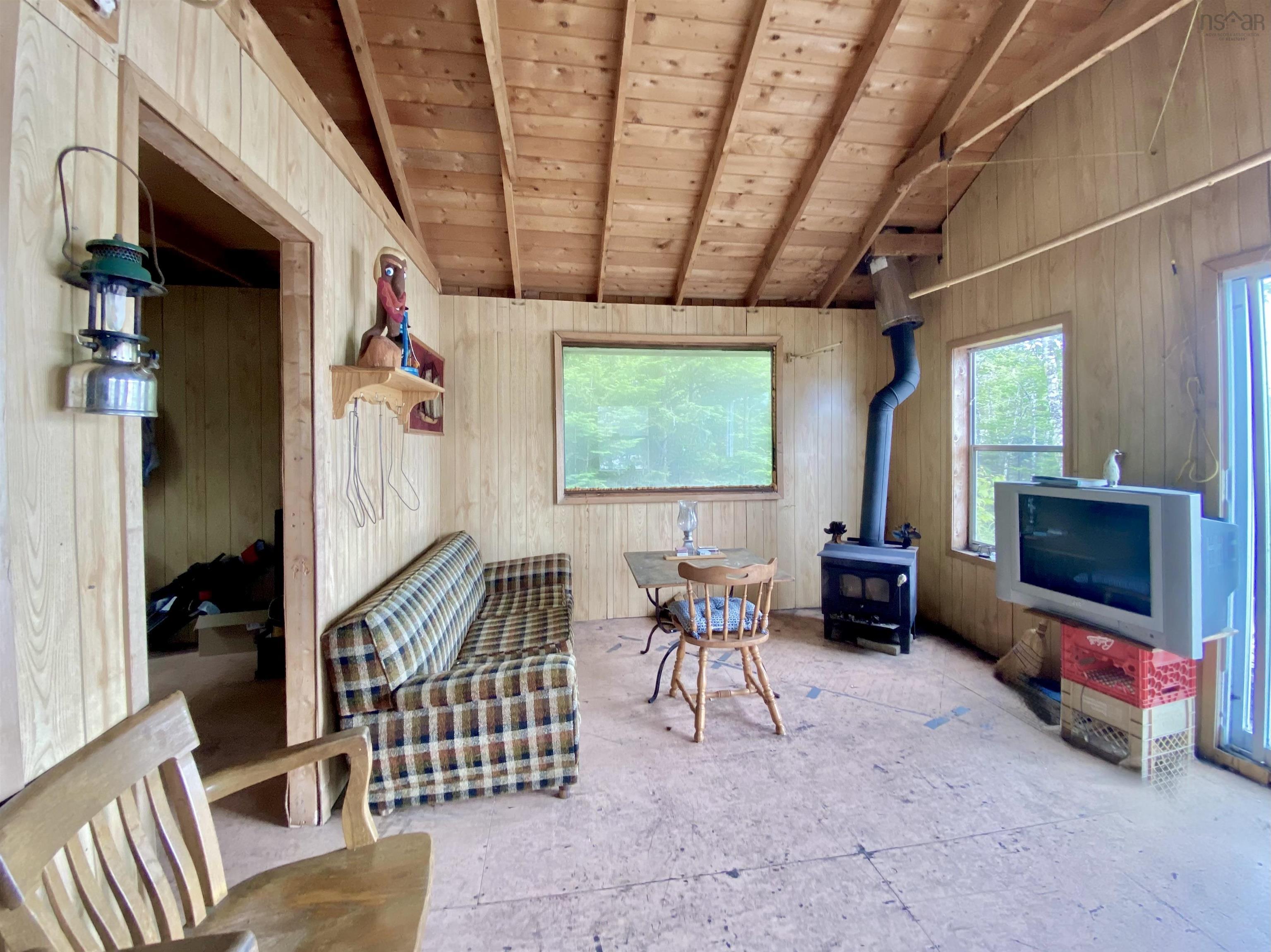 $149,000.00: Little Lake, Upper Lakeville