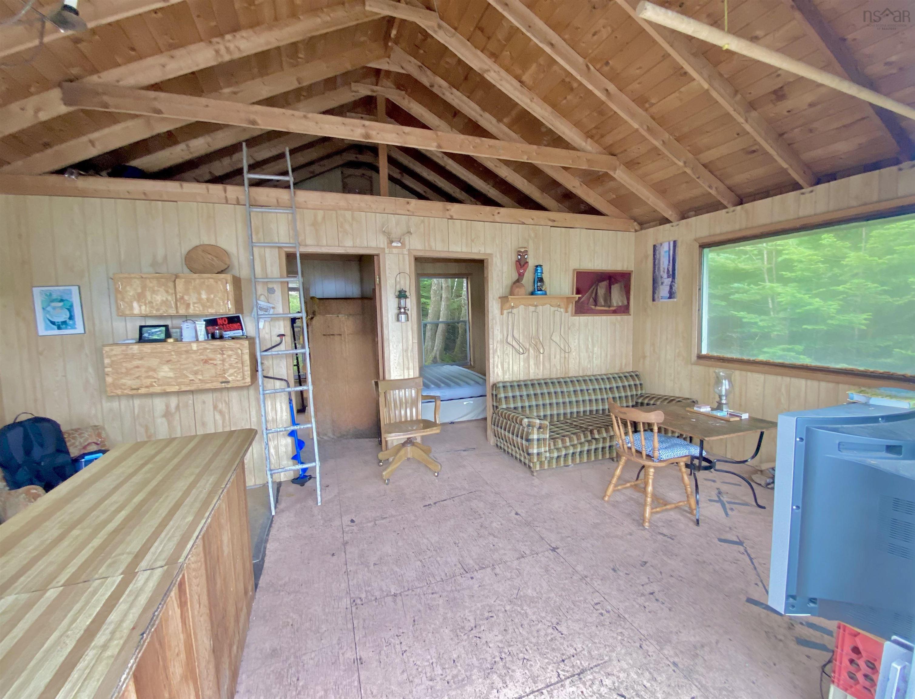 $149,000.00: Little Lake, Upper Lakeville