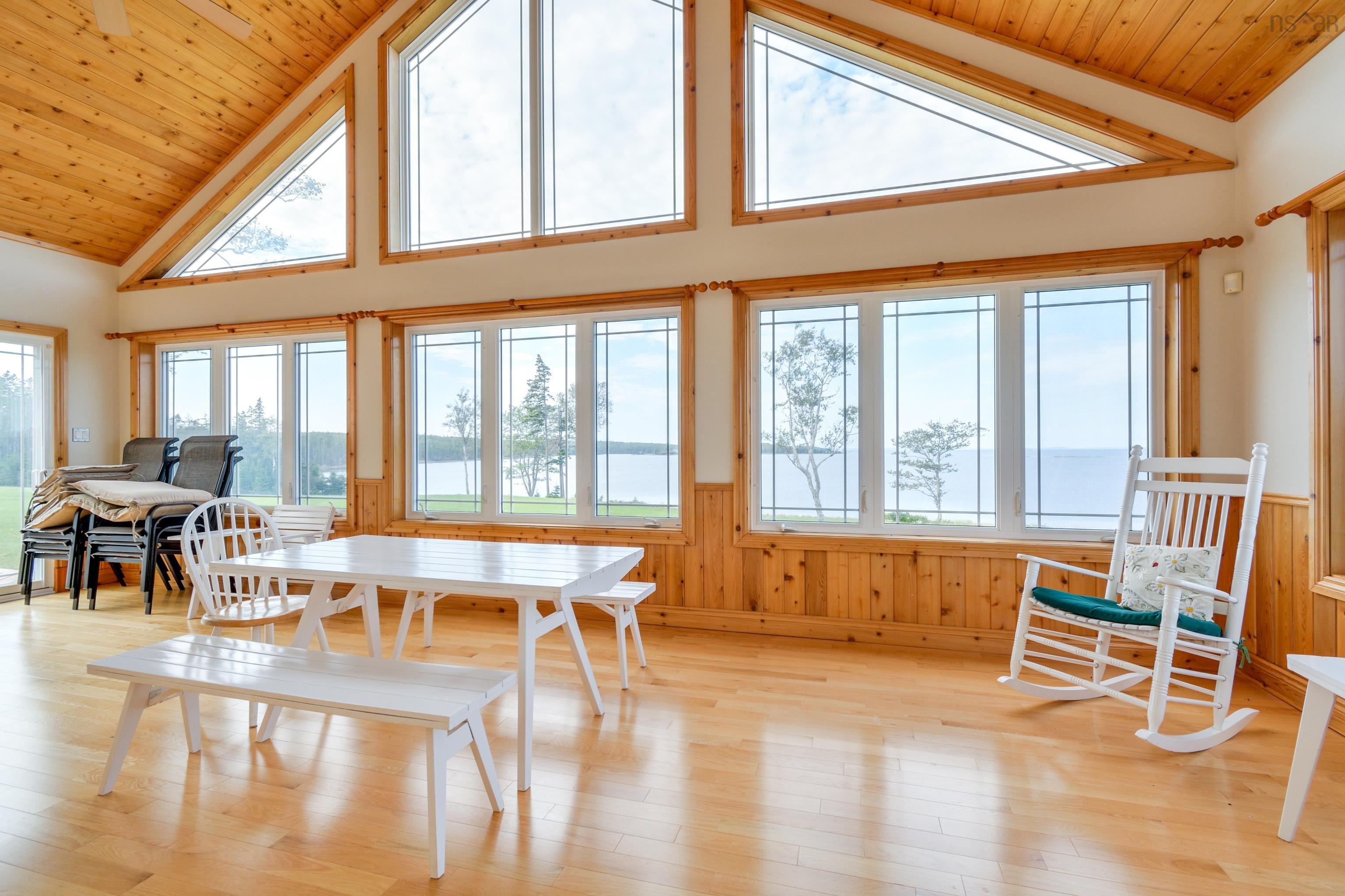 $1,450,000.00: 485&489 Maple Drive, Cape George