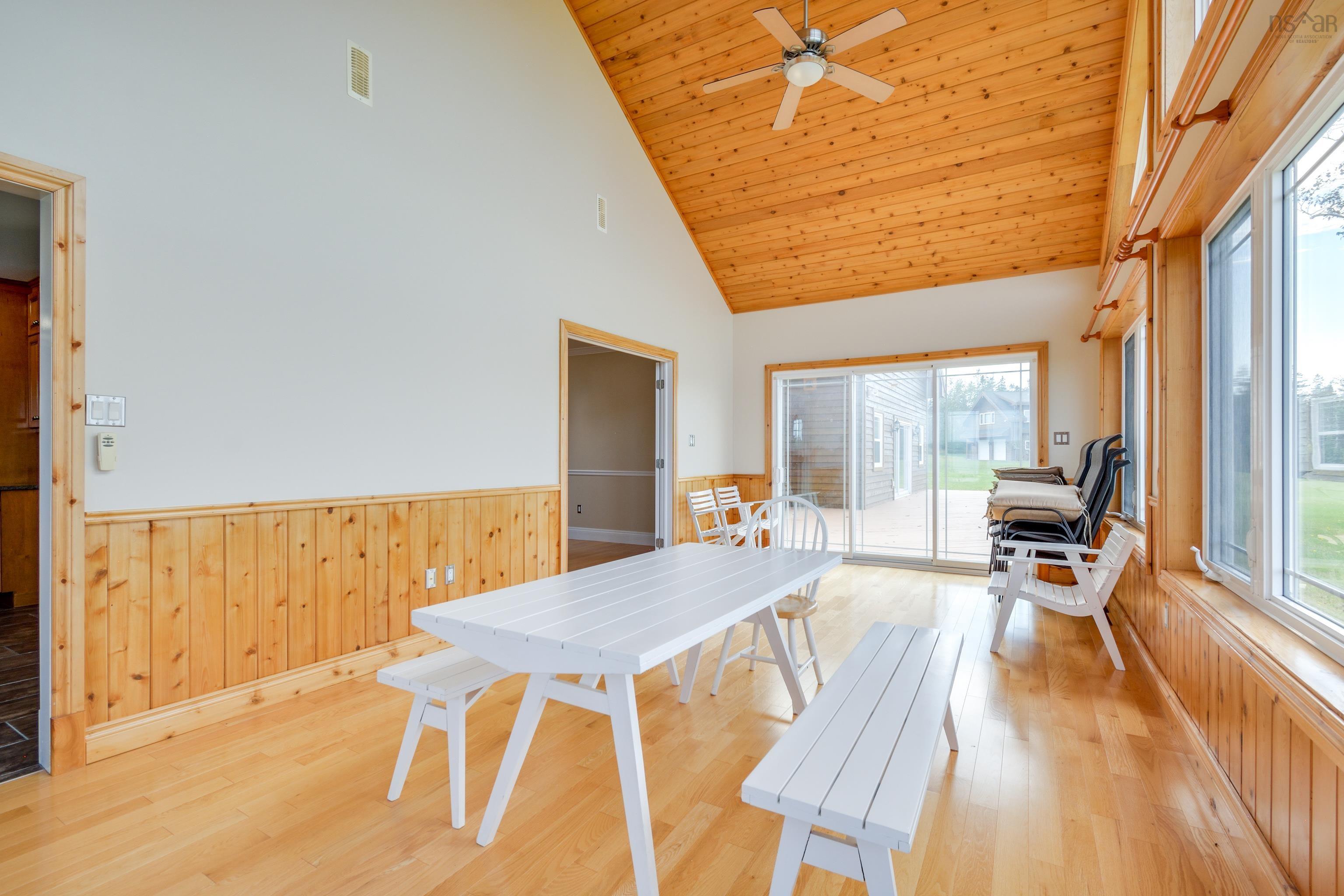$1,450,000.00: 485&489 Maple Drive, Cape George