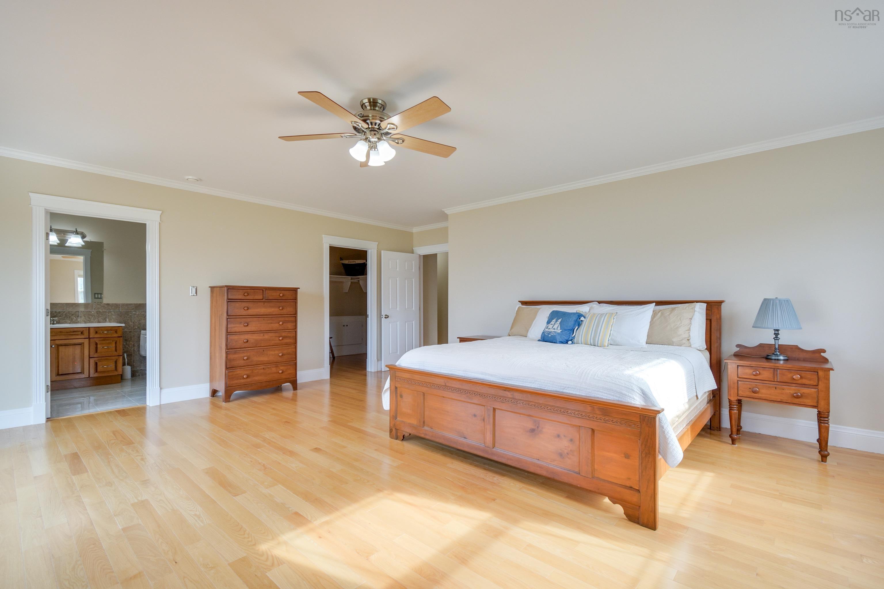 $1,450,000.00: 485&489 Maple Drive, Cape George